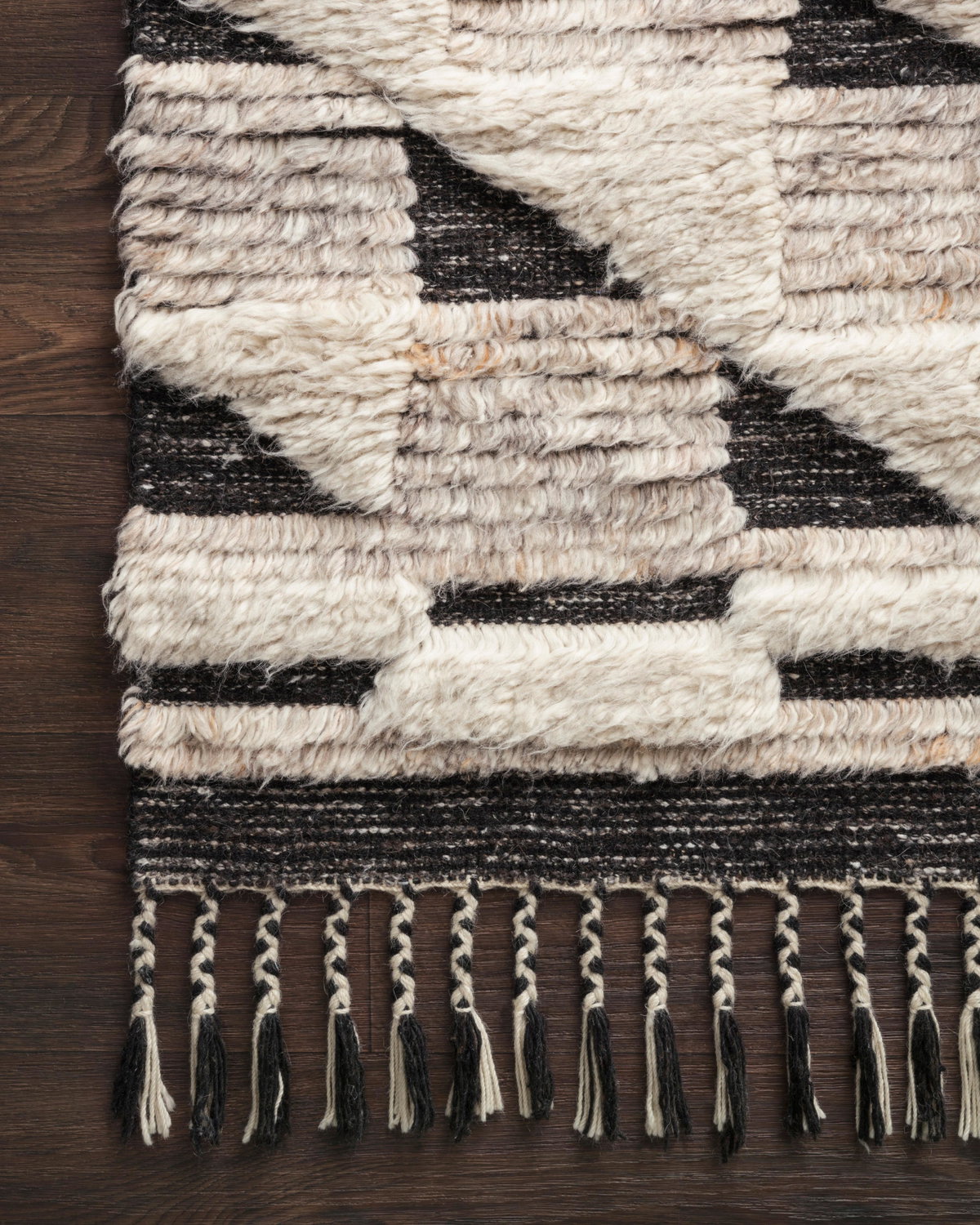 Loloi Khalid Rug, 5'6" length x 8'6" width View 6