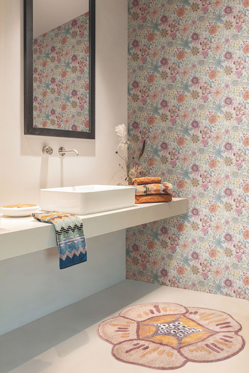 Magic Garden Pink Wallpaper