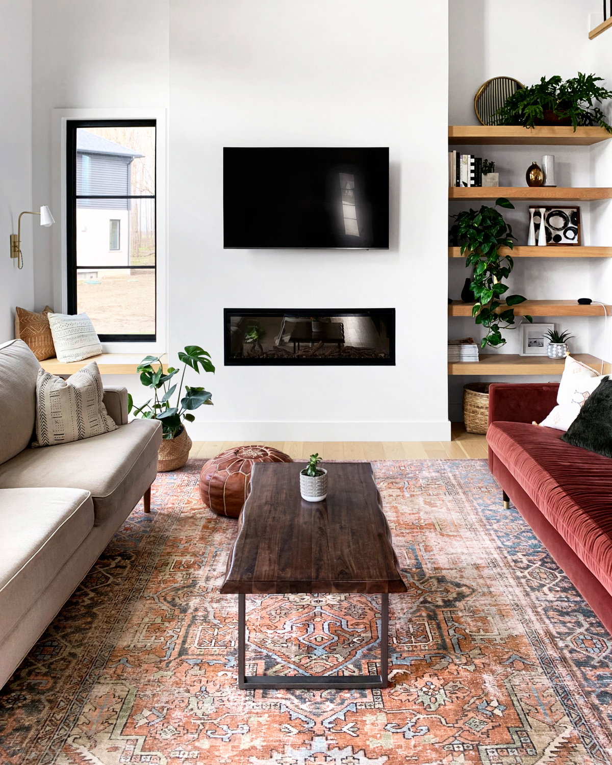 Loloi II Loren Rug, 1'6" length x 1'6" width View 2