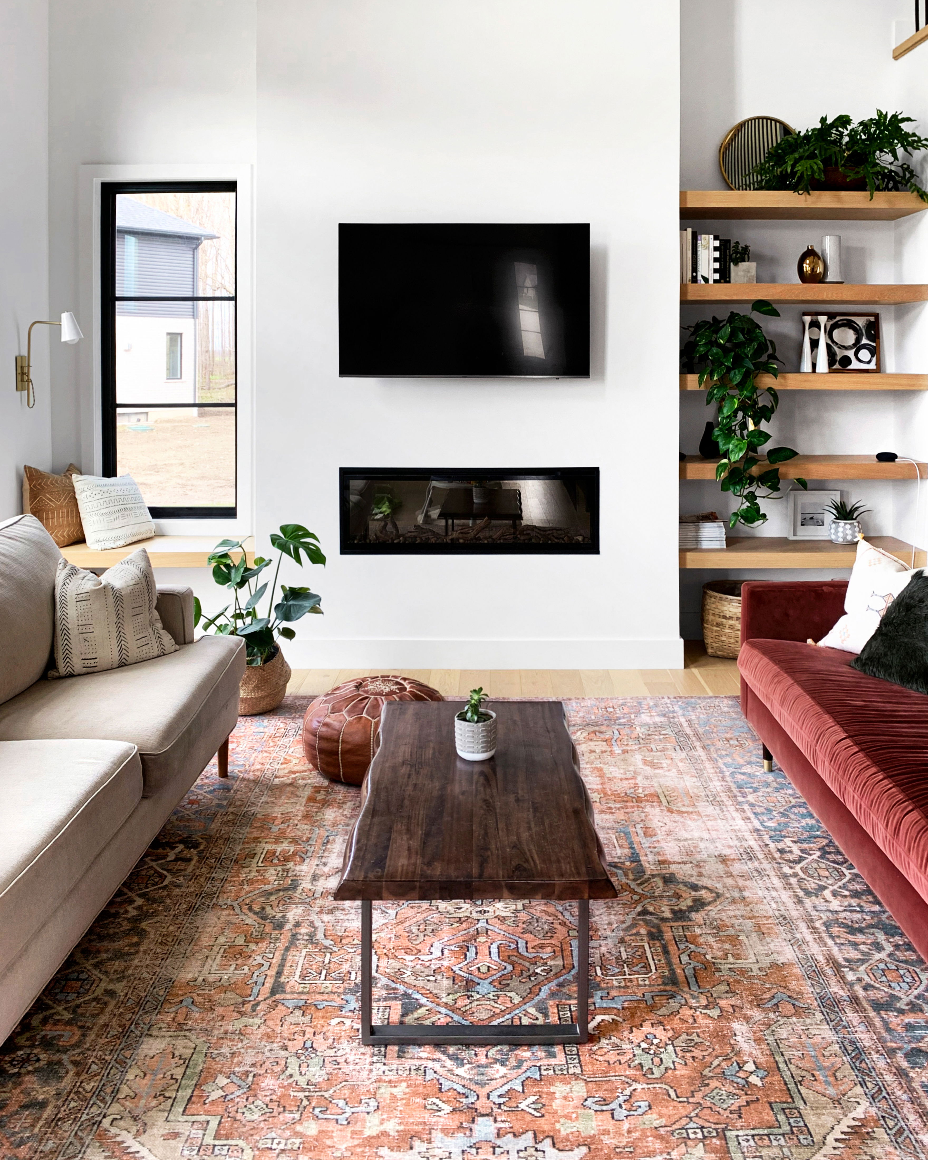 Loloi II Loren Rug, 2'6" length x 7'6" width View 2