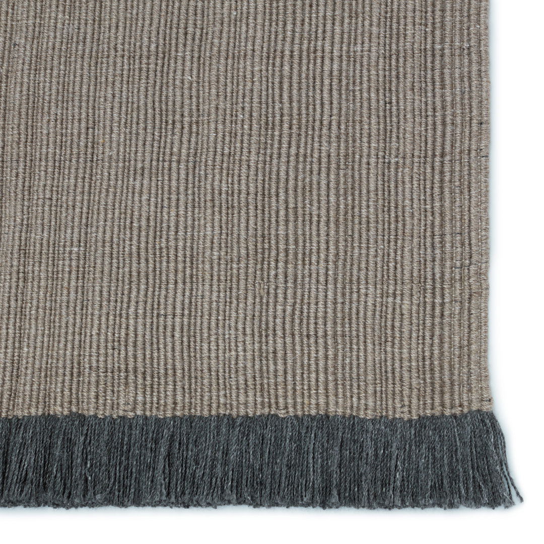 Engild Indoor/ Outdoor Solid Light Gray/ Dark Gray Area Rug (4'X6') large image 