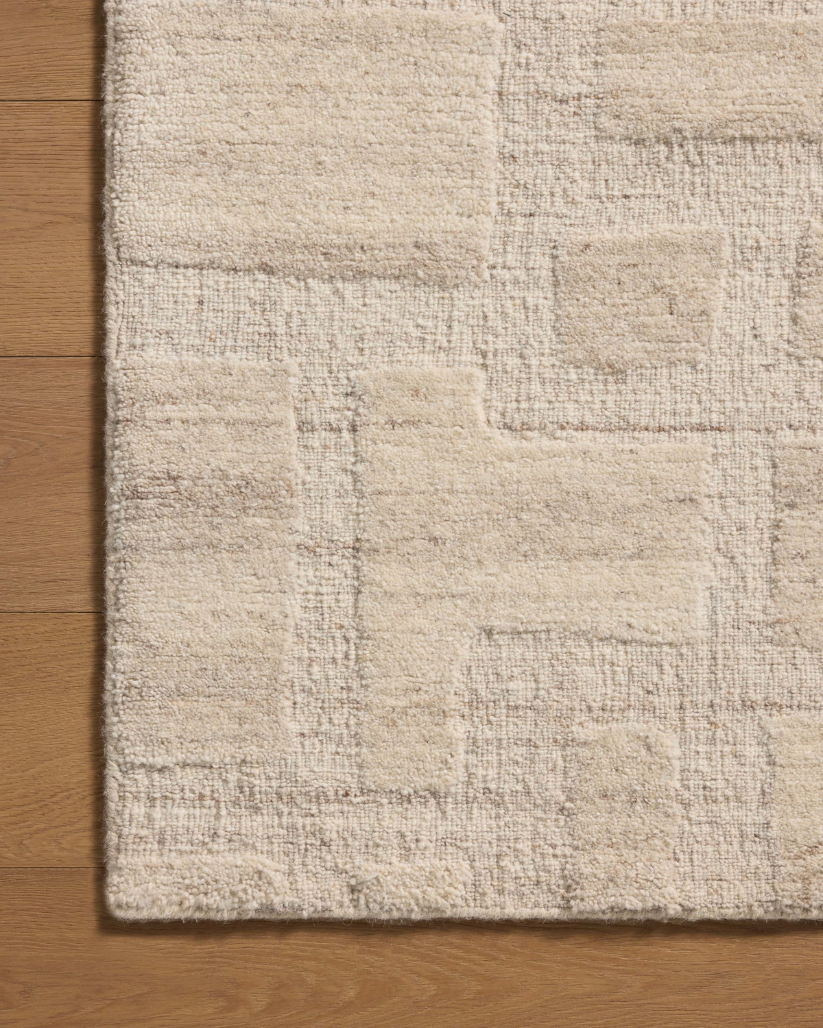 Loloi Hartley Rug, 2'6" length x 7'6" width View 3