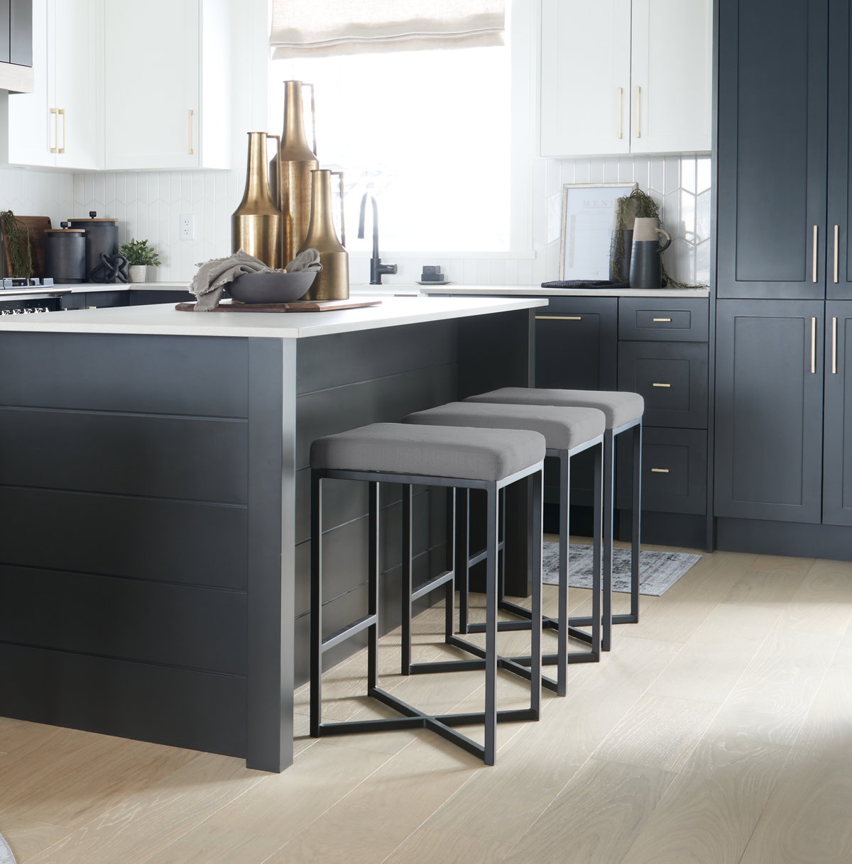 Frodo Backless 26.4in Seat Counter Stool | Gray Fabric with Black Iron, Counter & Bar Stool by Mercana, 16.54" length x 16.54" width x 26.38" height View 2