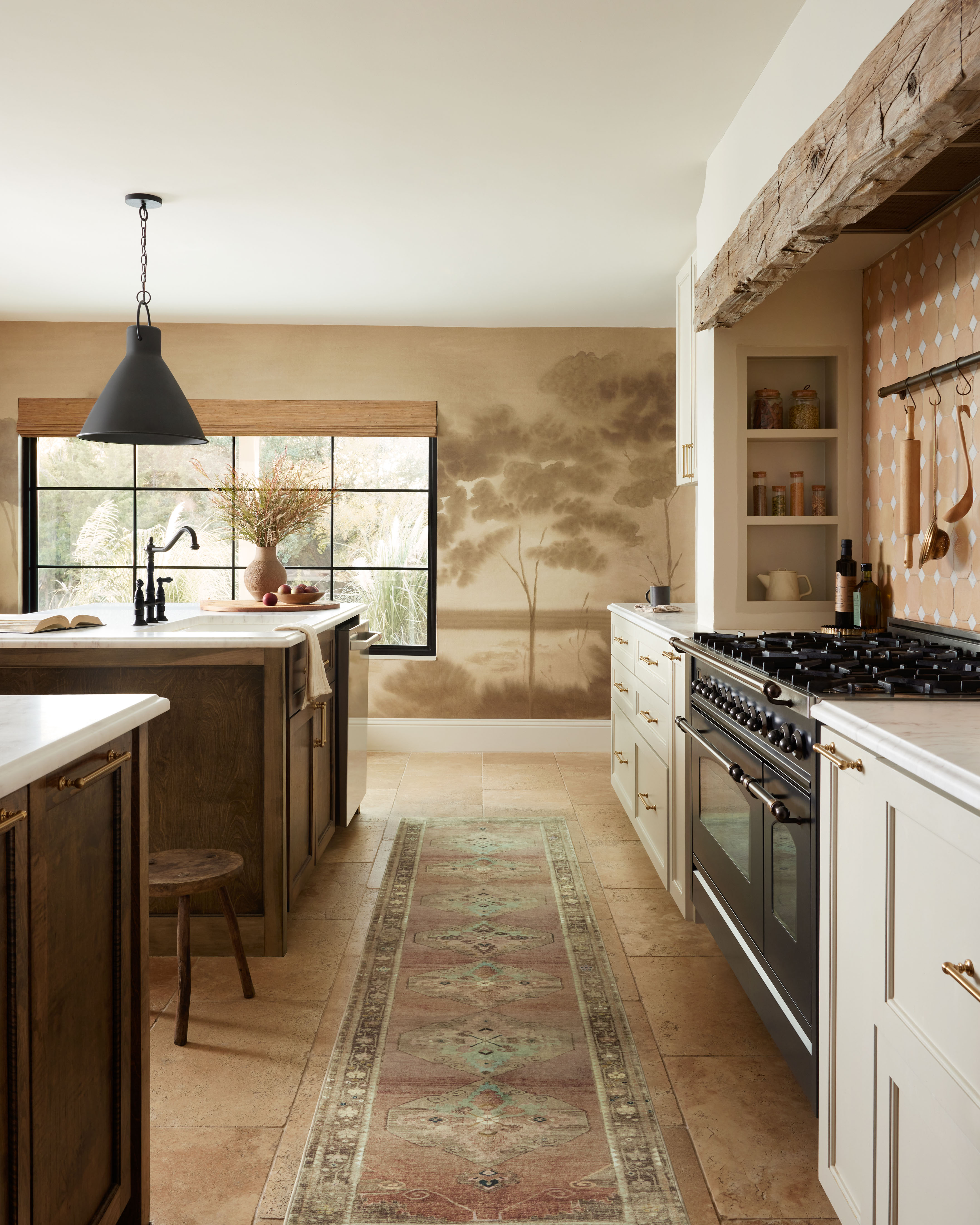 Magnolia Home by Joanna Gaines x Loloi Sinclair Rug, 1'6" length x 1'6" width View 4