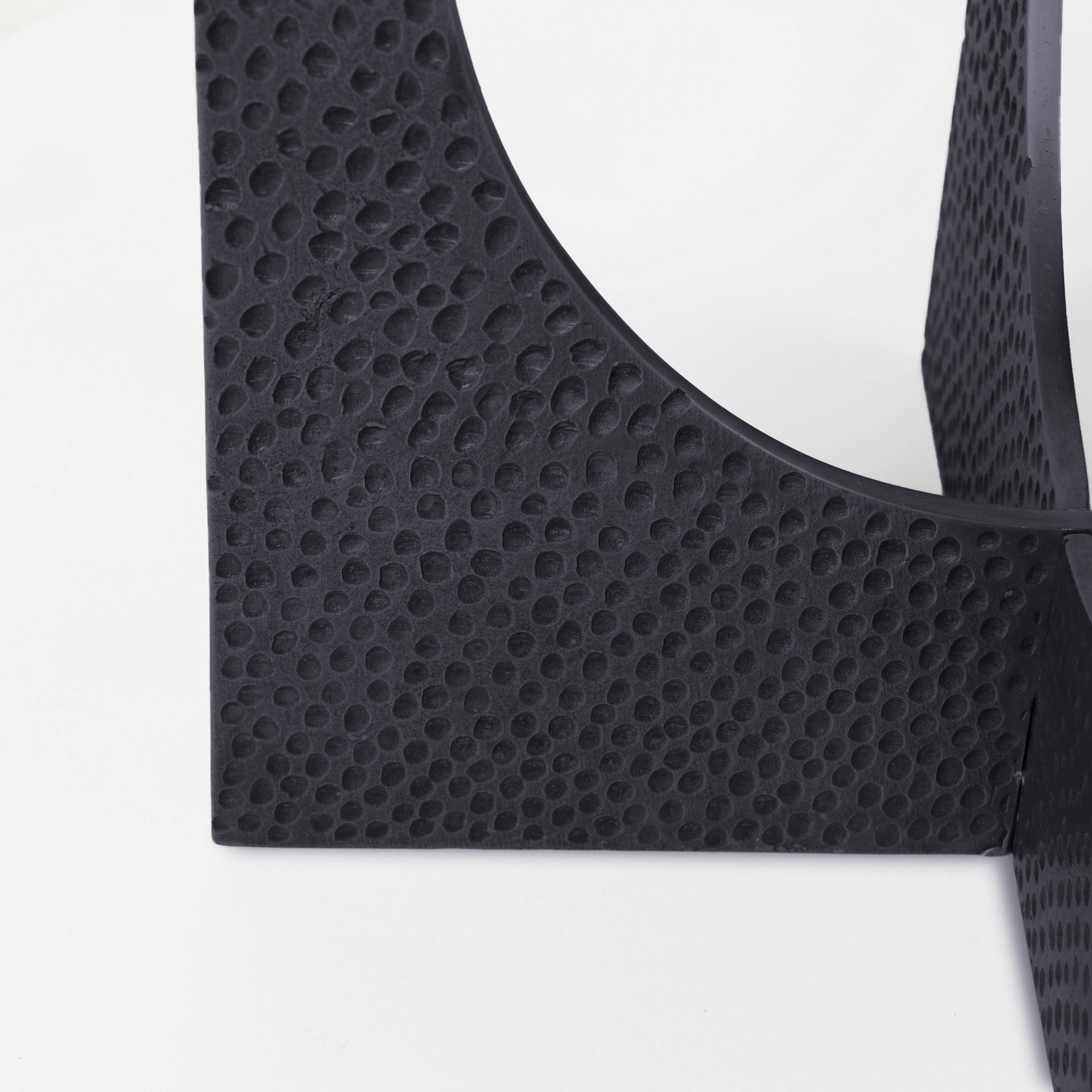 Patrick 23'H White Marble Top with Matte Black Metal Accent Table large image 