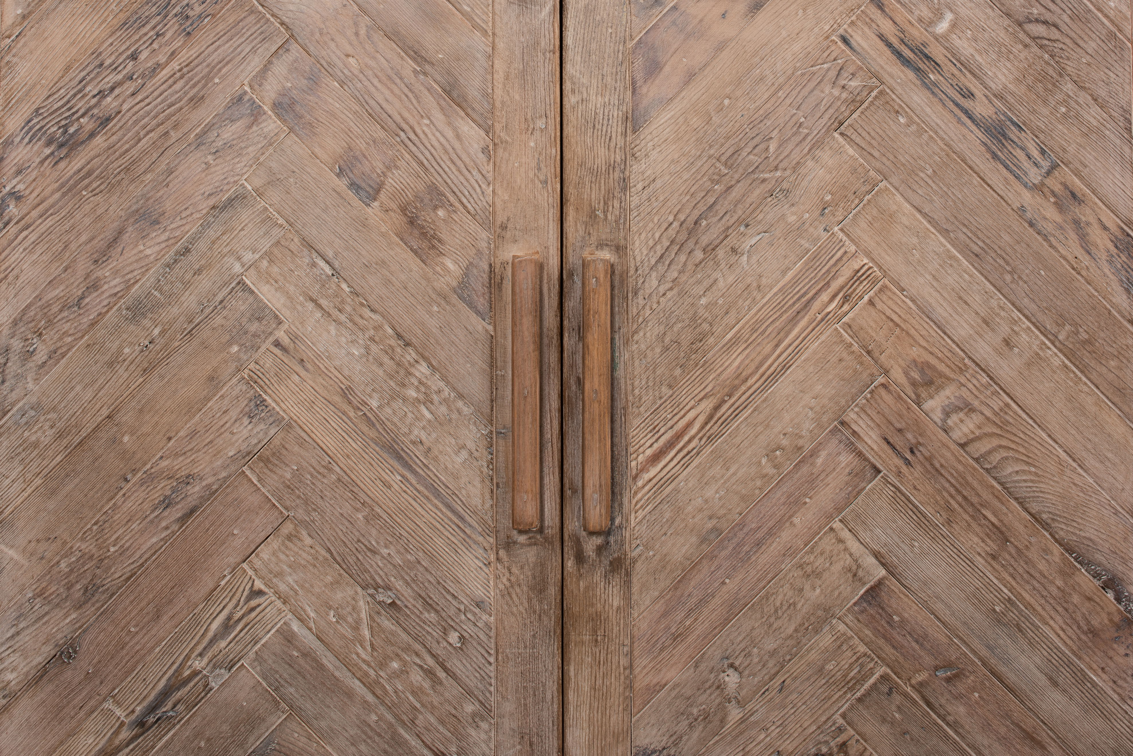 Hollis 4 Door Sideboard, Ant.White, Cabinets & Sideboard by Sarreid, 80" length x 19" width x 33" height View 7