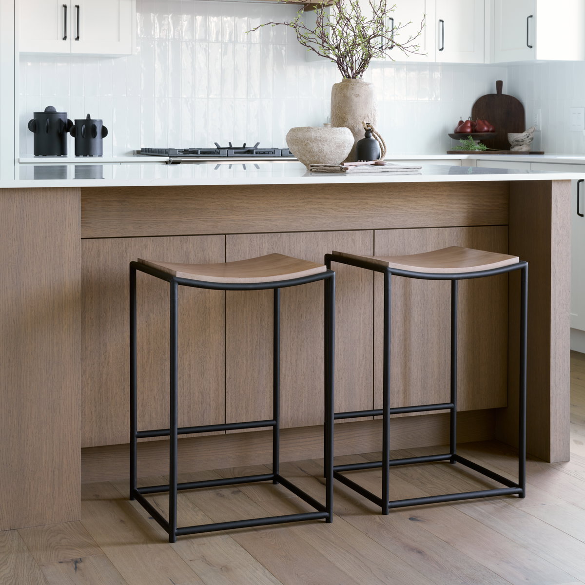 Taniel Backless 26in Seat Counter Stool | Light Brown Metal with Metal, Counter & Bar Stool by Mercana, 18" length x 16" width x 27.25" height View 2
