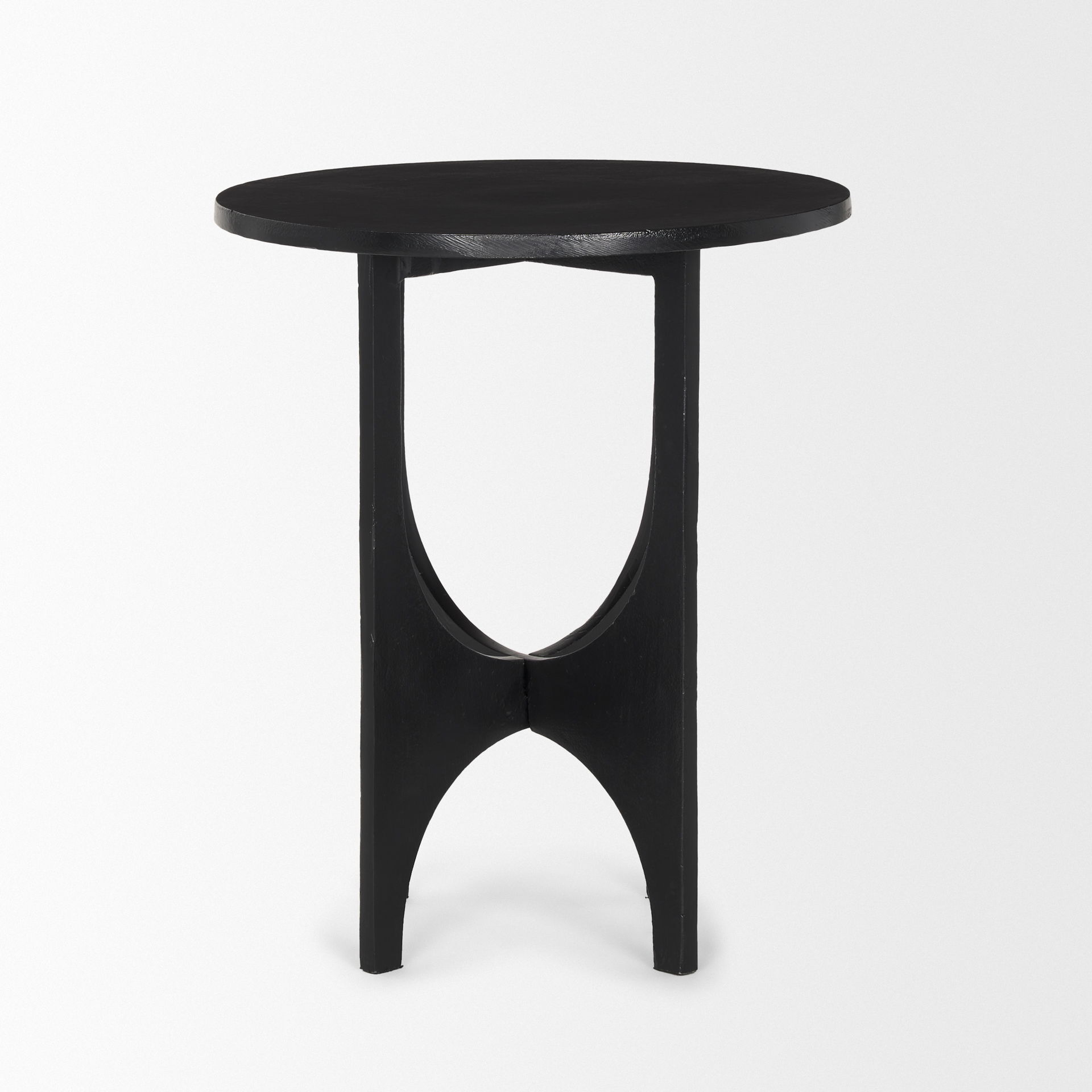 Sobi Textured Matte Black Round Metal Accent Table, Side & End Table by Mercana, 18" length x 18" width x 21.5" height View 4