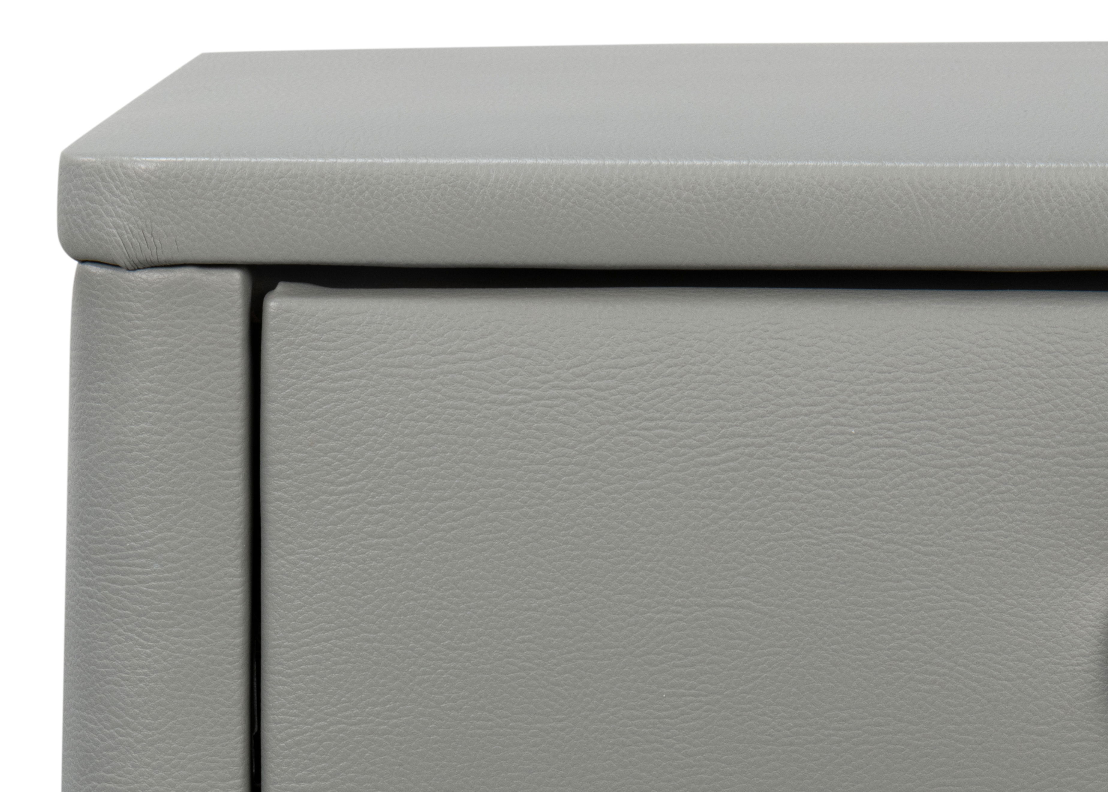 Avvolto Three Drawer Night Stand large image 