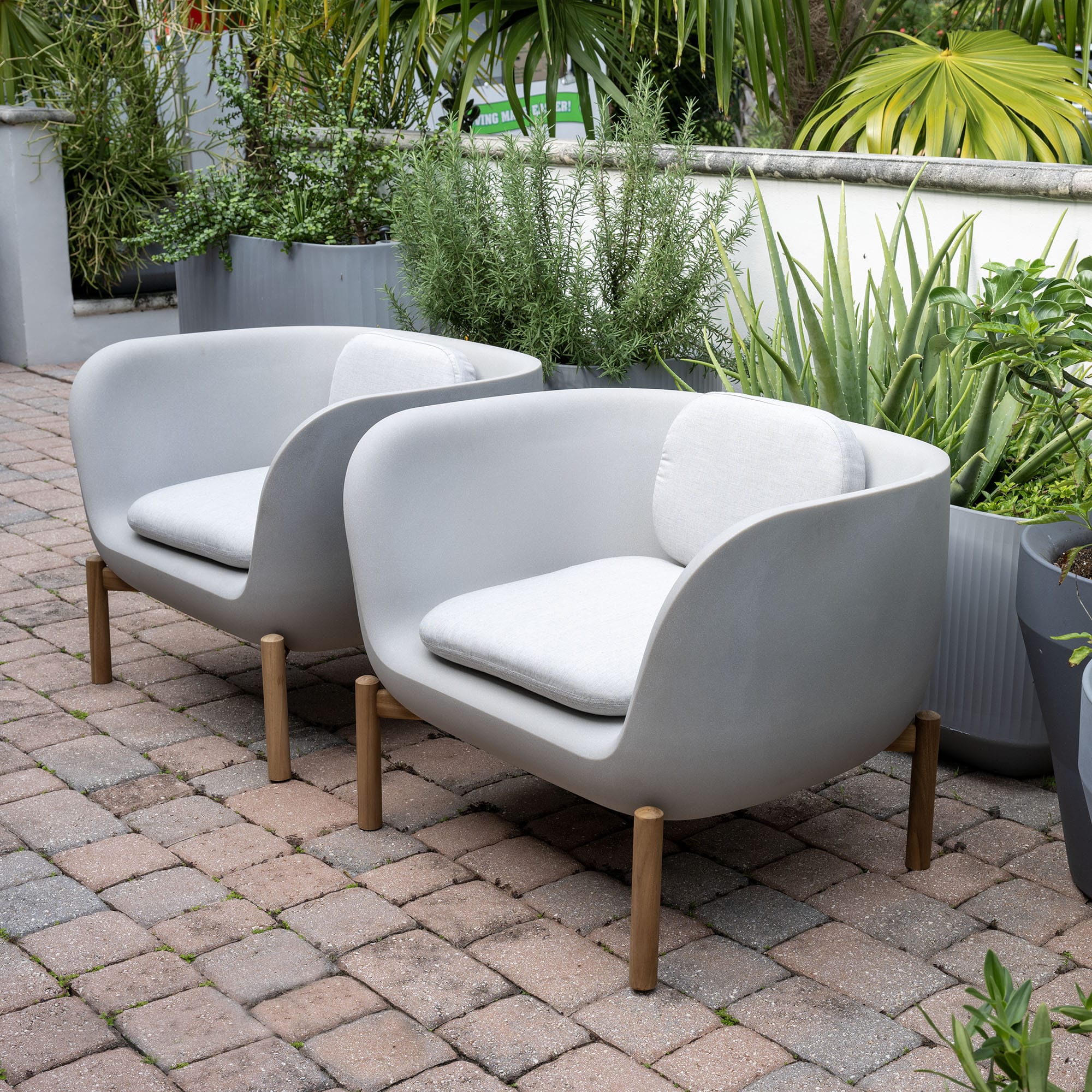 Inou Elements Arm Chair, Outdoor Furniture by Crescent Garden, 2'10.3" width x 2'2.4" height x 2'3.7" depth View 4