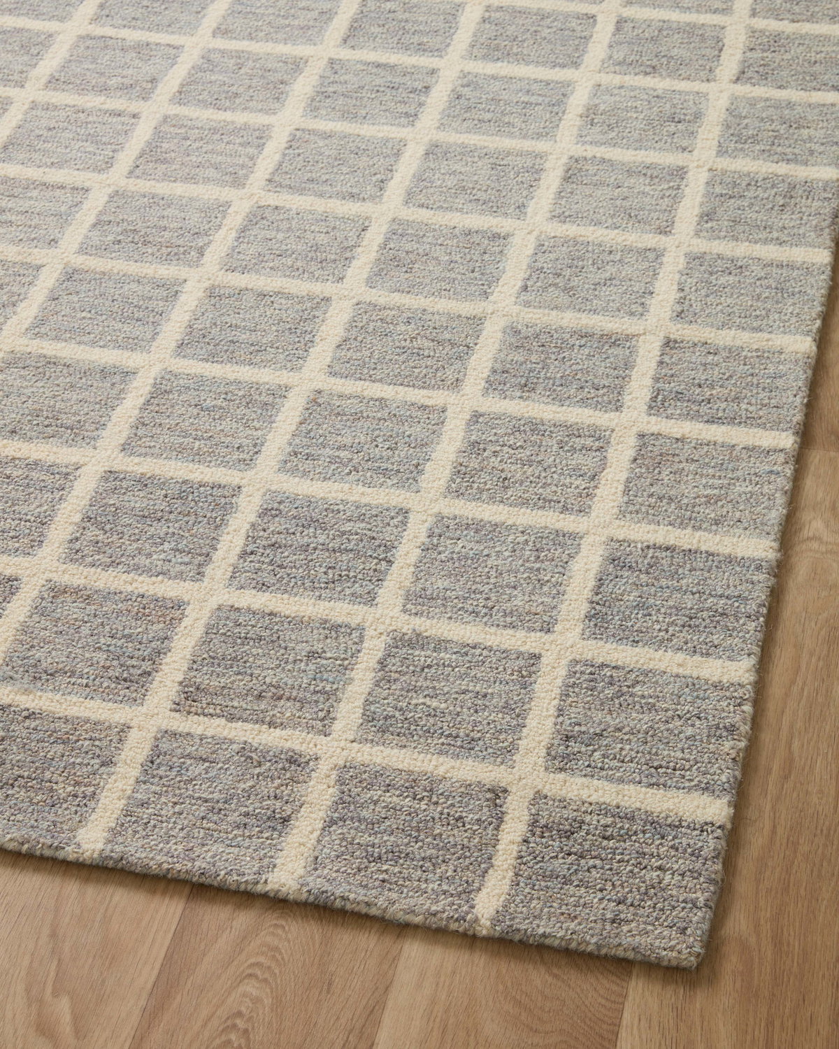 Chris Loves Julia x Loloi Polly Rug, 2'6" length x 9'9" width View 9