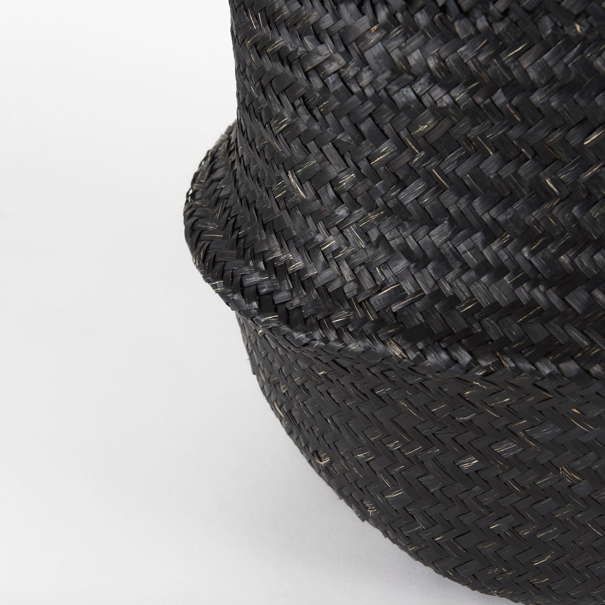 Ella (Set of 3) Black Seagrass Basket with Light Brown Handles, Bins & Basket by Mercana, 13.78" length x 13.78" width x 15.75" height View 6