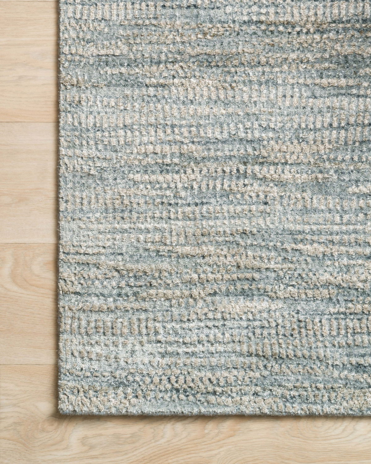 Loloi Robin Rug, 5'6" length x 8'6" width View 4