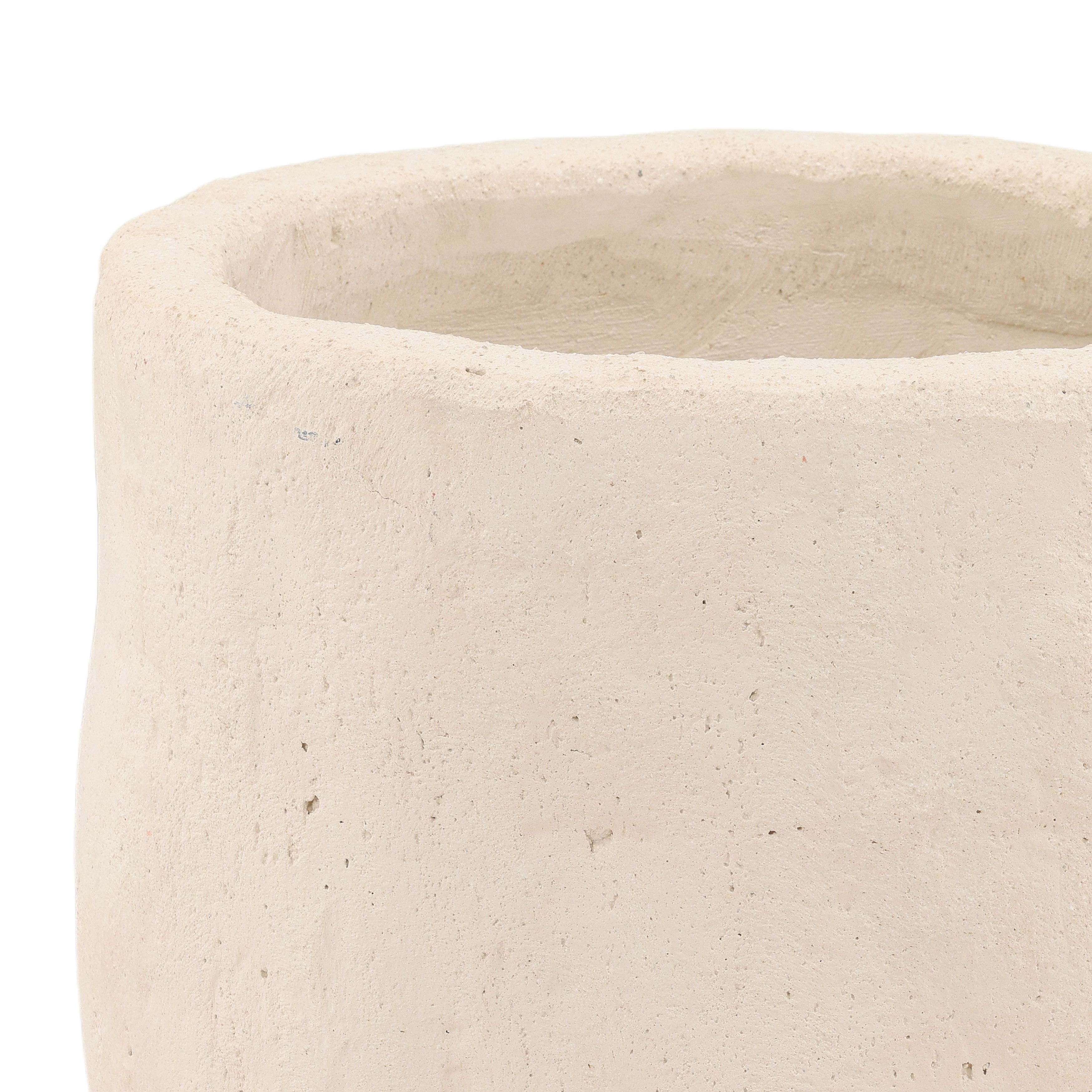 Sillas Planter, by Dovetail, 20.15" width x 24.5" height x 20.27" depth View 3