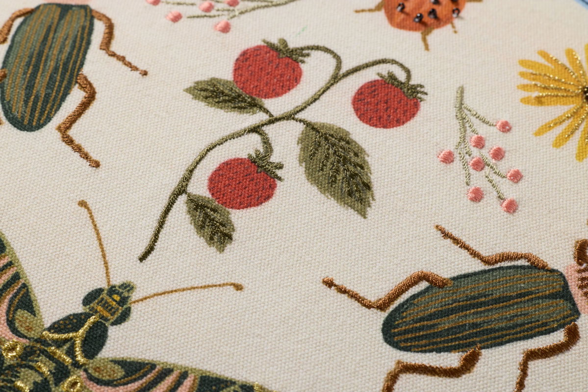 Rifle Paper Co. x Loloi Curio Garden Pillow, Decorative Pillow, 22" length x 22" width View 3