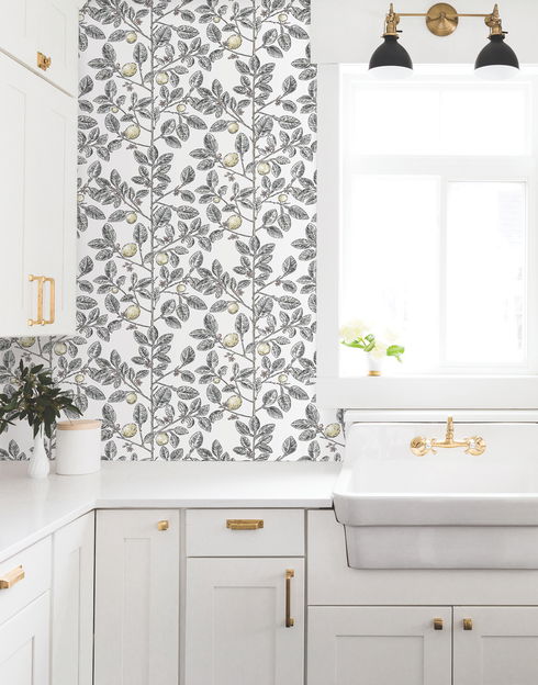 Limoncello Toile Black Wallpaper
