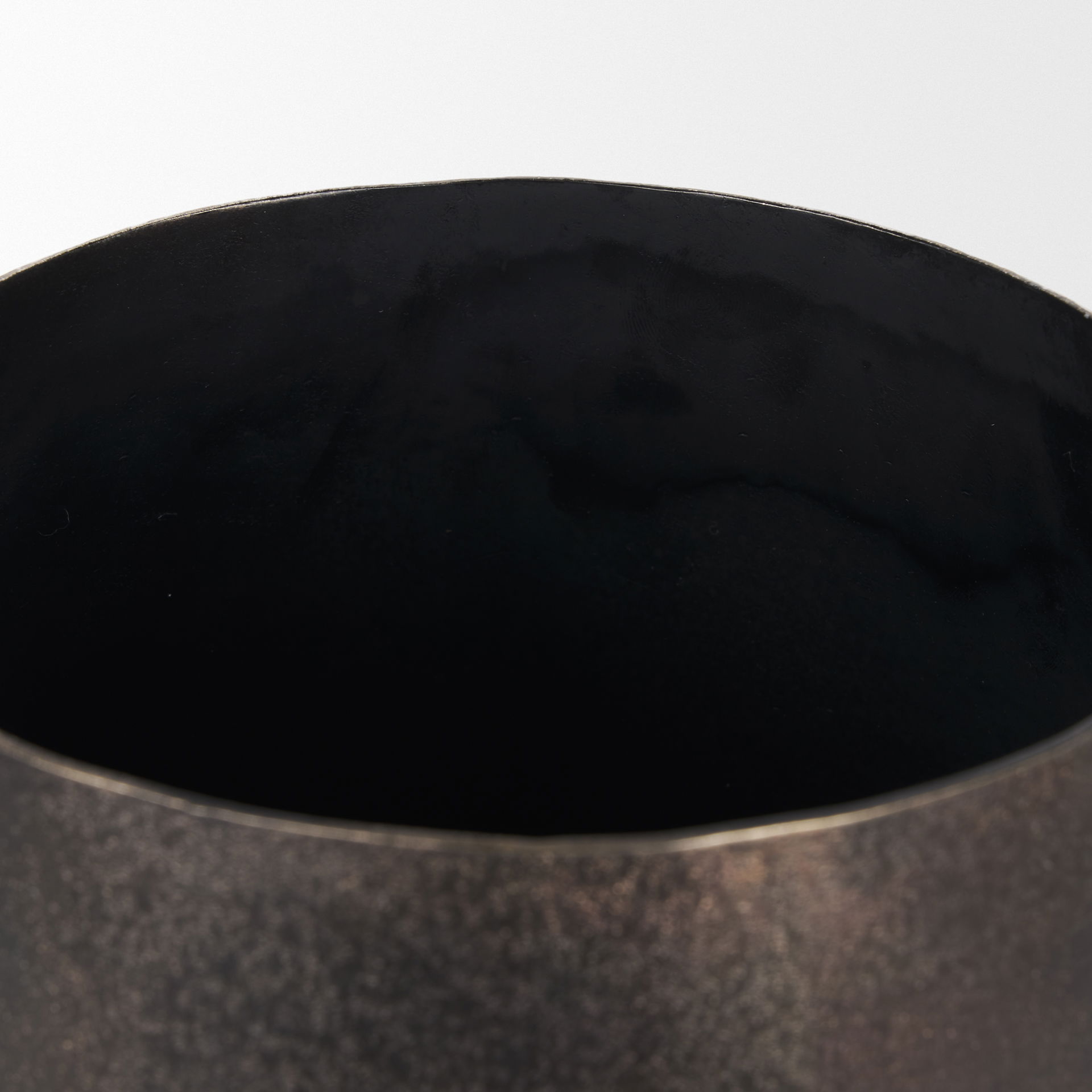 Quade Small Gold Metal Planter large image 