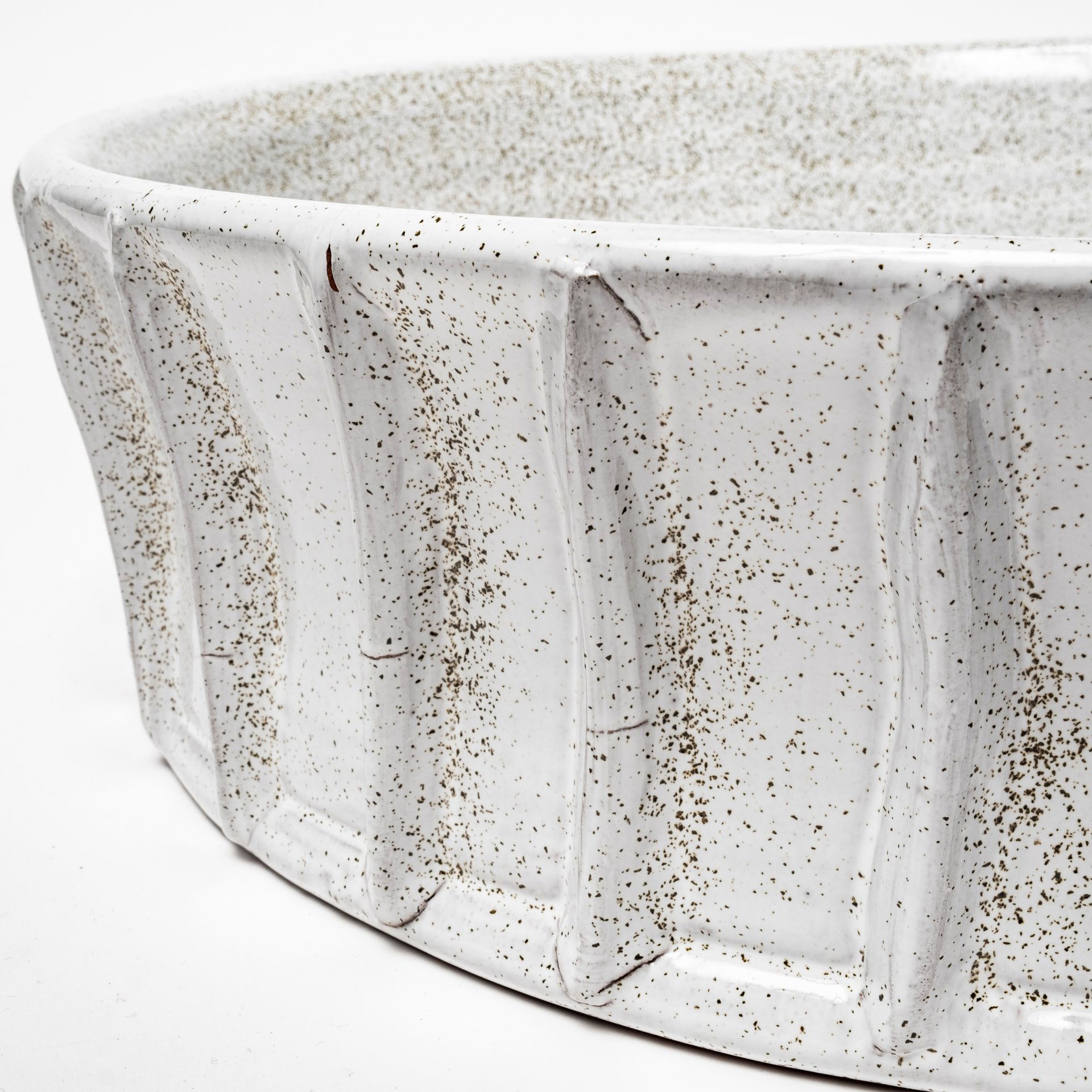 Silone (Large) 16L x 16W White Ceramic Bowl, Decorative Bowl by Mercana, 16.14" length x 16.14" width x 4.33" height View 6
