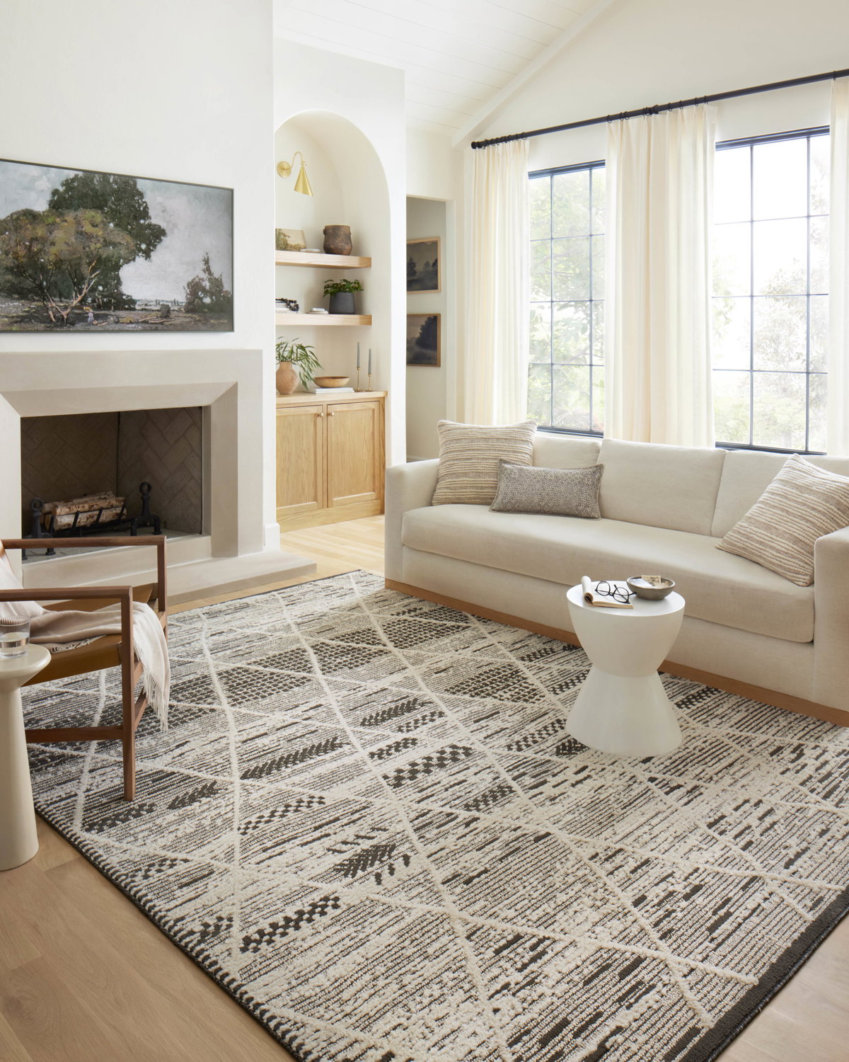 Loloi Fabian Rug, 1'6" length x 1'6" width View 2