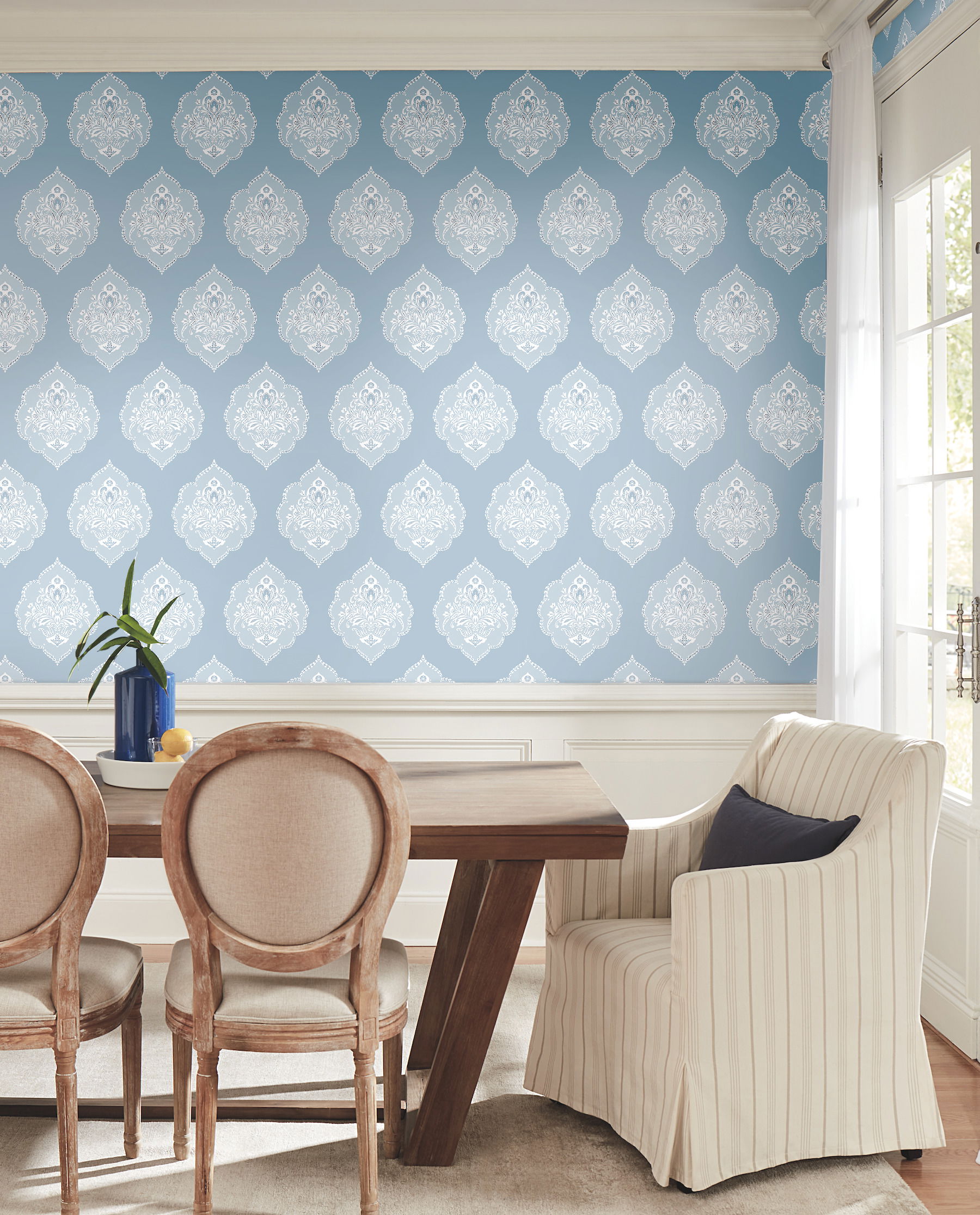 Signet Medallion Damask Blue Wallpaper large image 