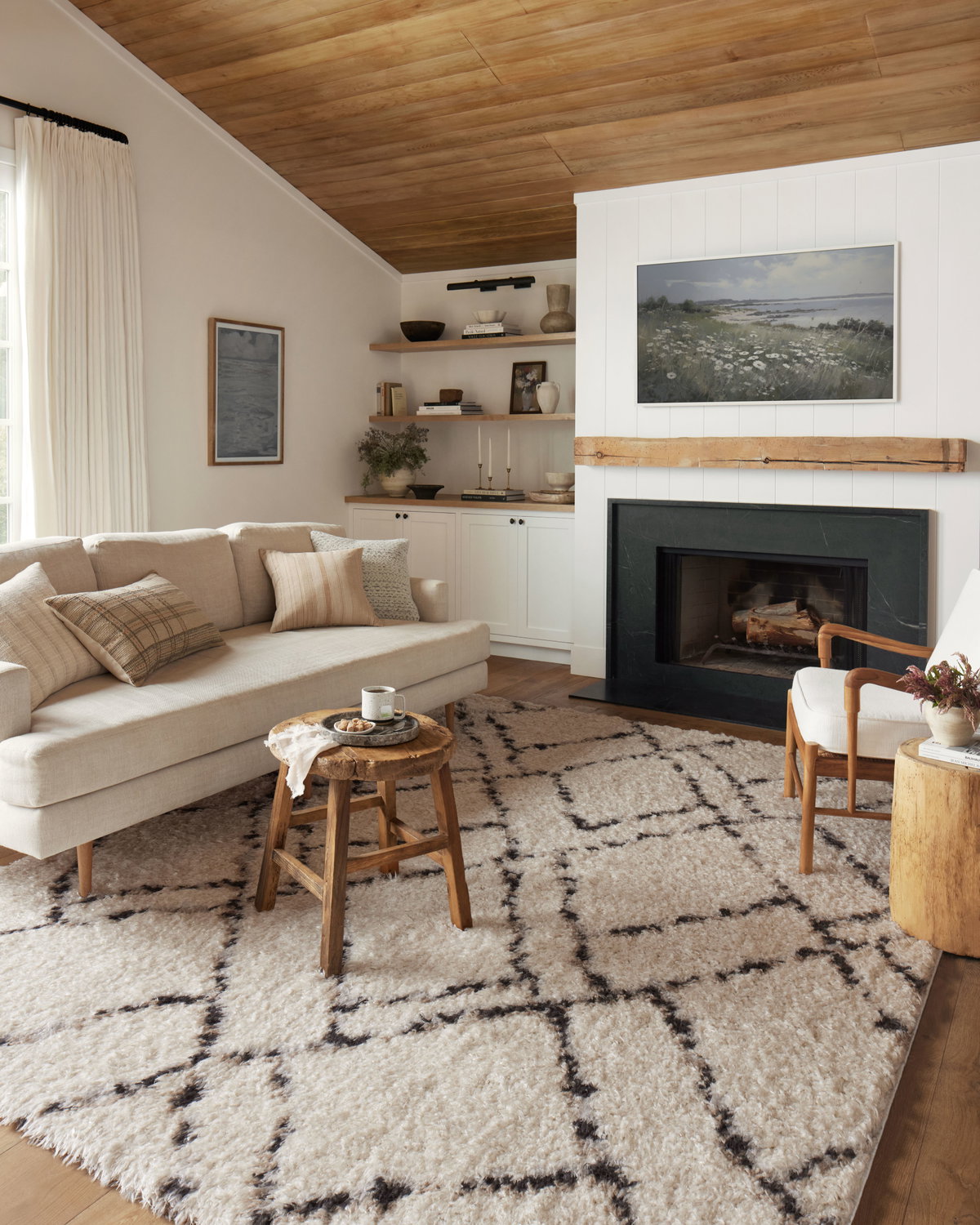Angela Rose x Loloi Amira Rug, 2'7" length x 8' width View 2
