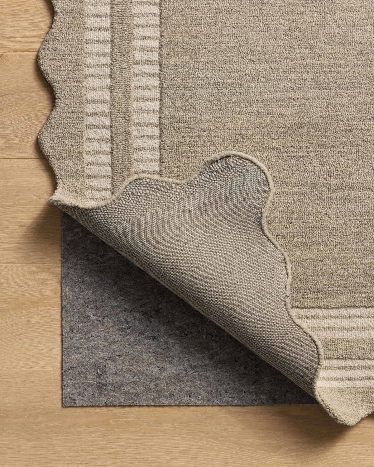 Chris Loves Julia x Loloi Scottie Rug, 1'6" length x 1'6" width View 10
