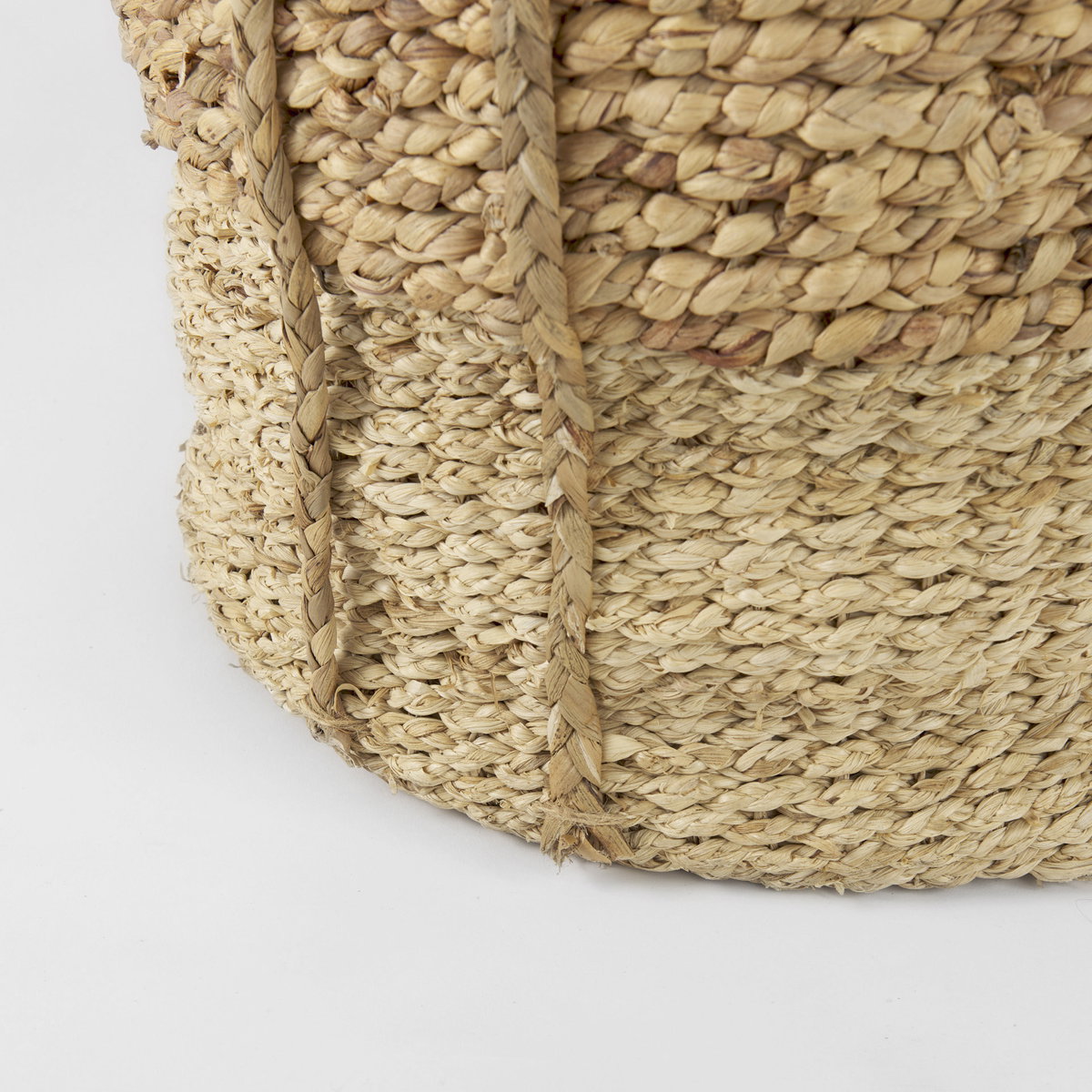 Morocco (Set of 3) Brown Two Tone Water Hyacinth and Cornhusk Round Basket with Handles, Bins & Basket by Mercana, 15.75" length x 15.75" width x 15.75" height View 8