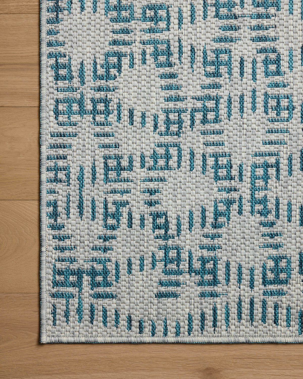 Loloi Easton Rug, 5'3" length x 7'6" width View 6