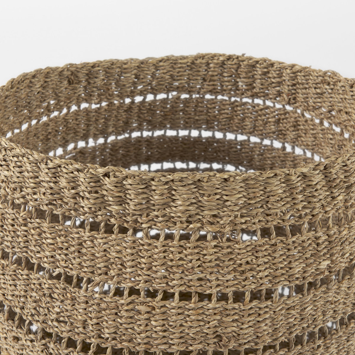 Hayes 17.7L x 17.7W x 11.8H (Set of 2) Medium Brown Seagrass Round Basket with Stripe Pattern, Bins & Basket by Mercana, 17.72" length x 17.72" width x 17.72" height View 4