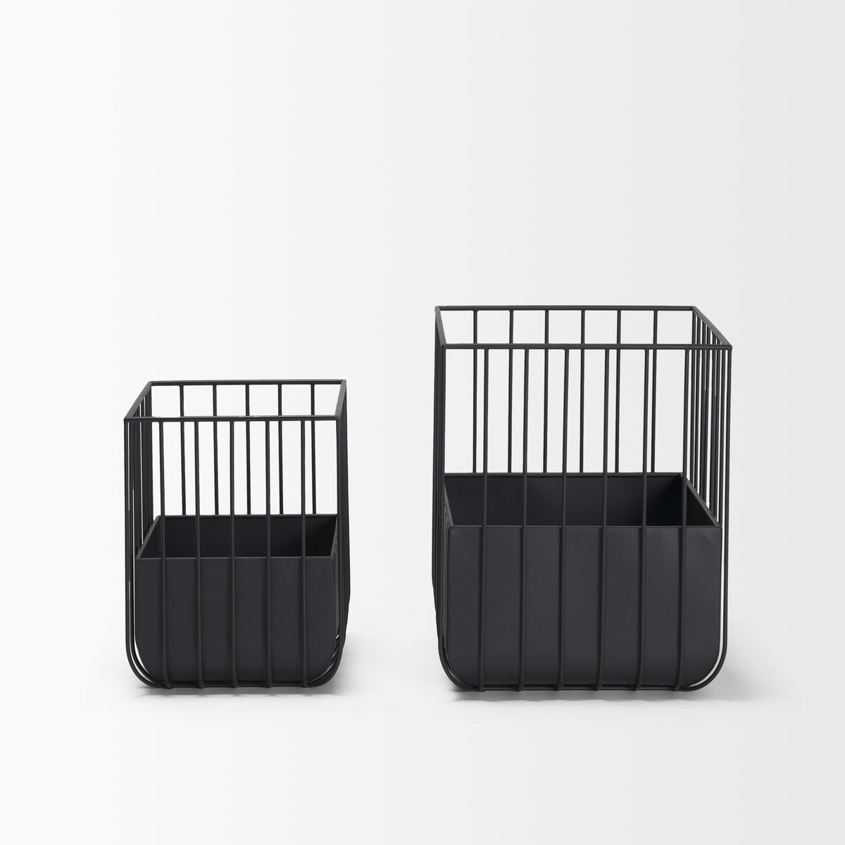 Verna Matte Black Wire Cage Metal Planters (Set of 2), Decorative Object by Mercana, 15.75" length x 15.75" width x 19.88" height View 2