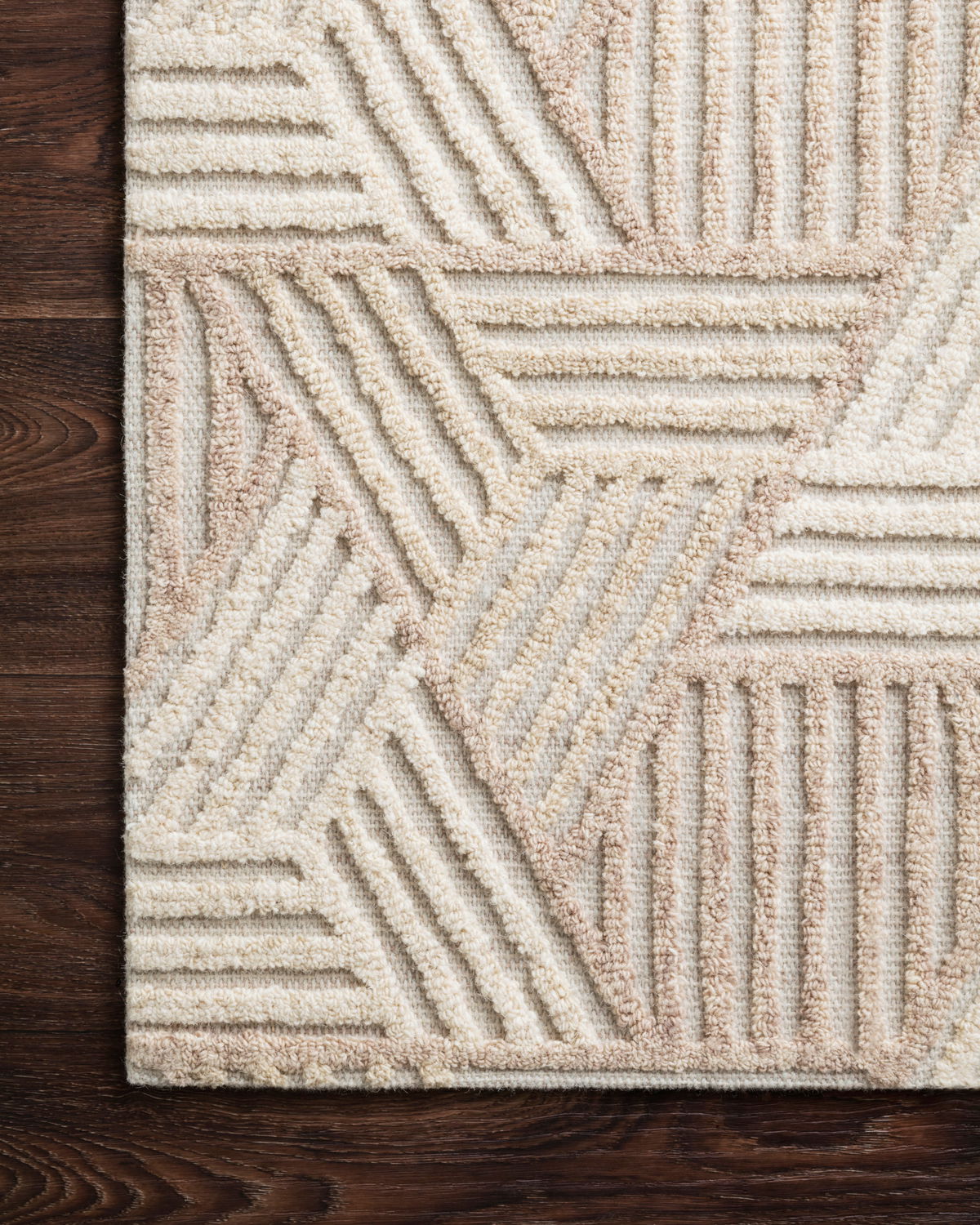 Loloi Ehren Rug, 5' length x 7'6" width View 6