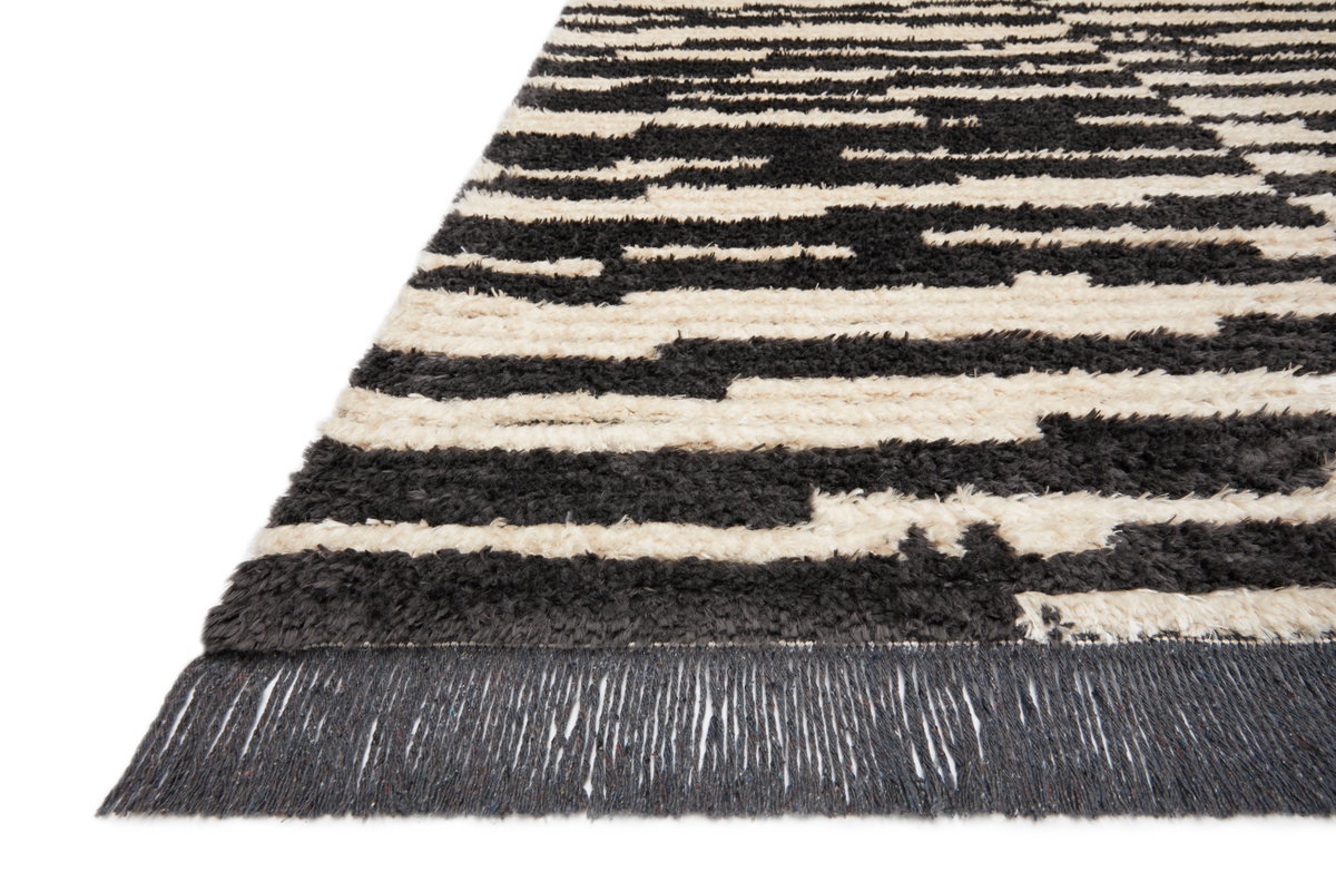 Chris Loves Julia x Loloi Alice Rug, 2'7" length x 12' width View 3