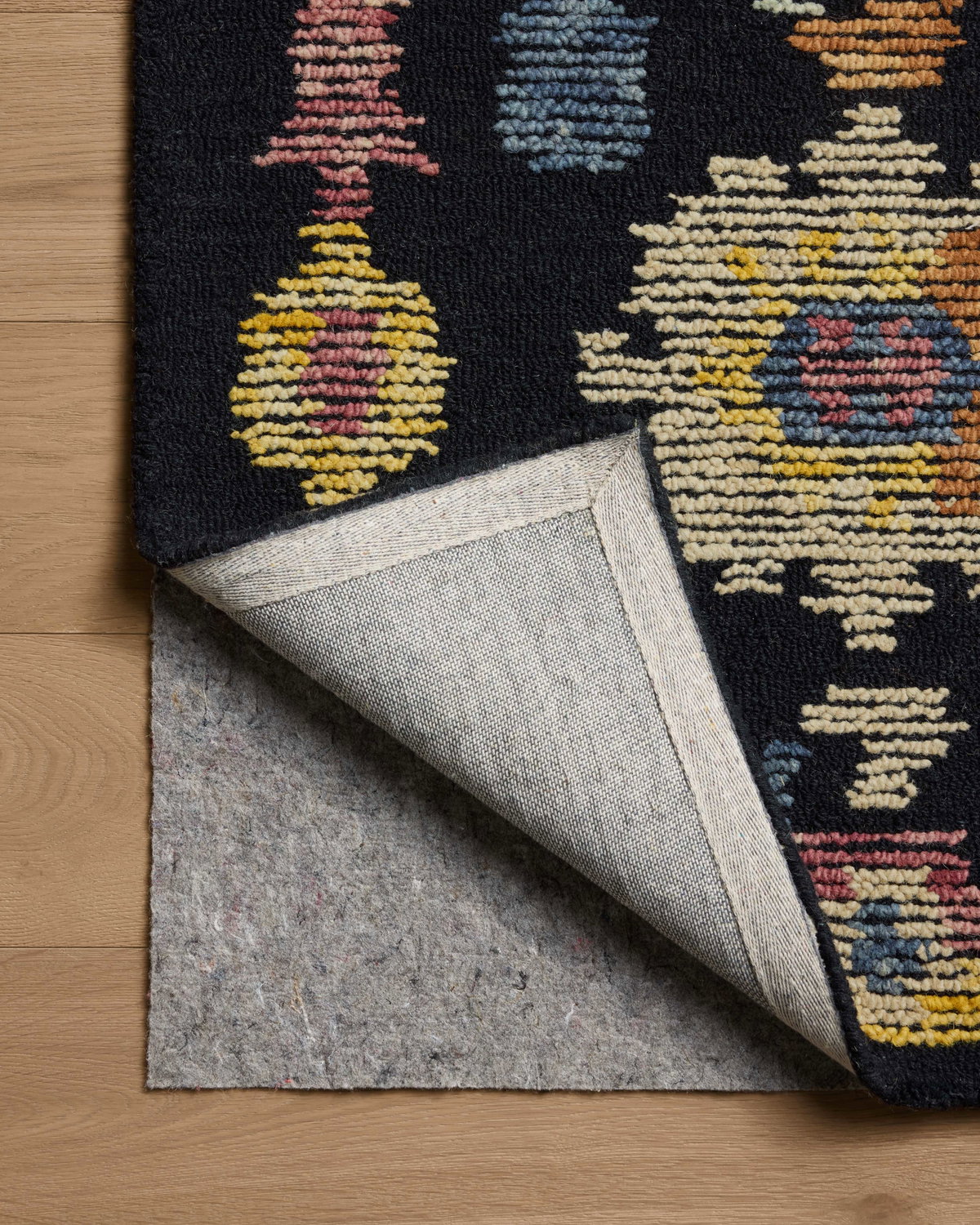 Loloi Tilly Rug, 1'6" length x 1'6" width View 6