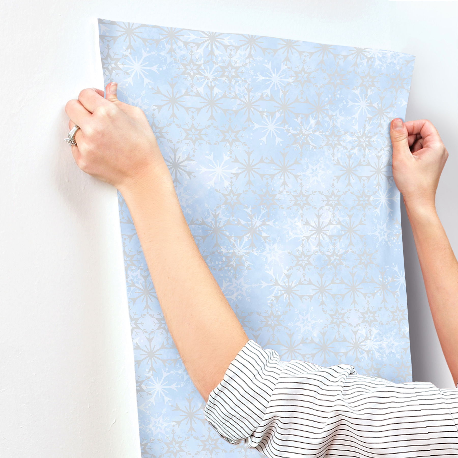 Disney Frozen 2 Snowflake Blue Wallpaper large image 