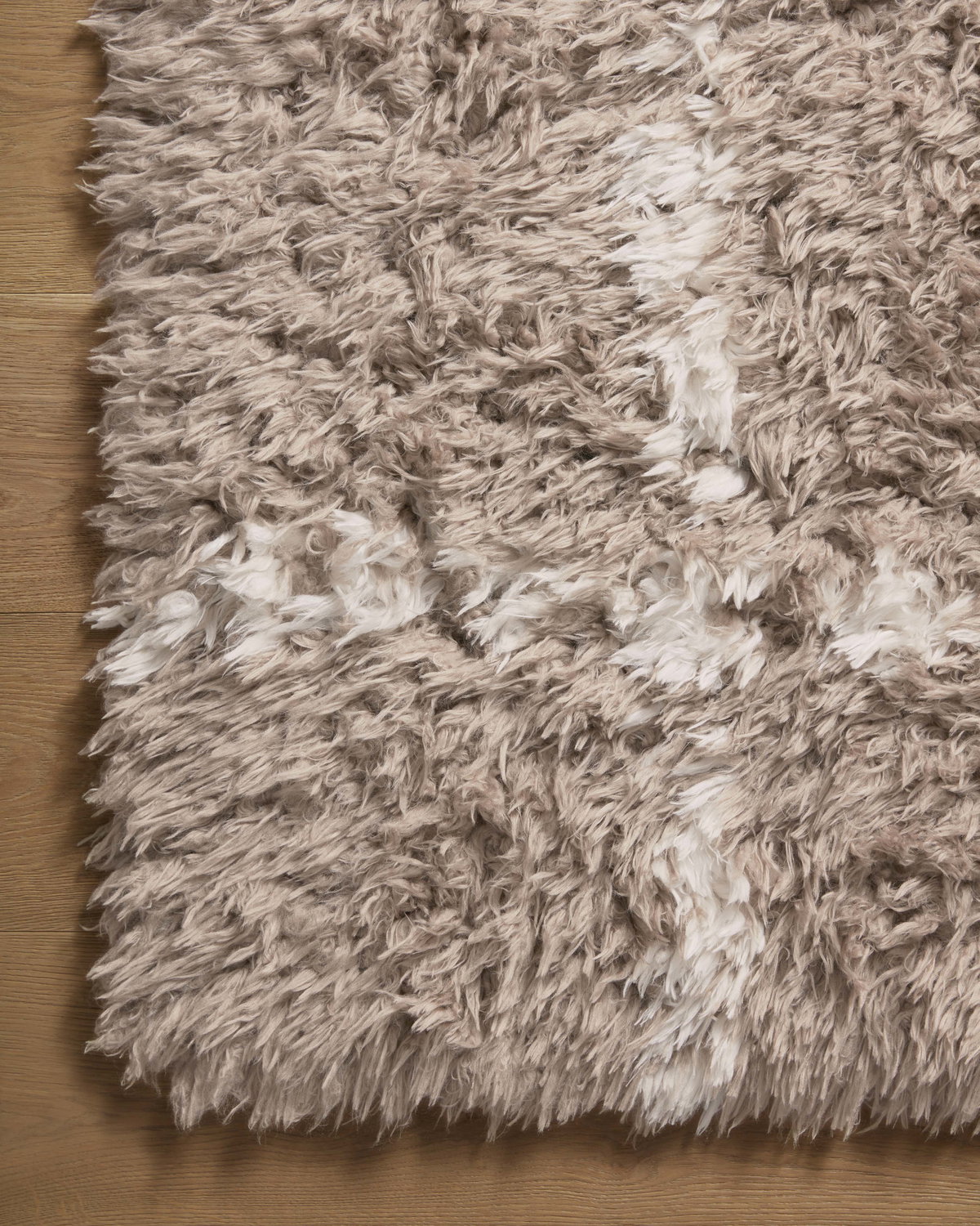 Angela Rose x Loloi Amira Rug, 9'2" length x 12'6" width View 5