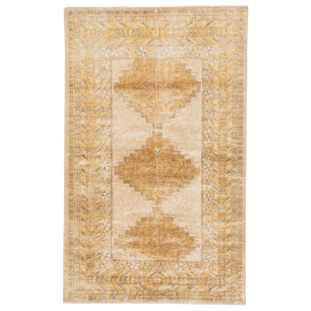 Eluned Hand-Knotted Medallion Gold/ Gray Area Rug (10'X14') large image 