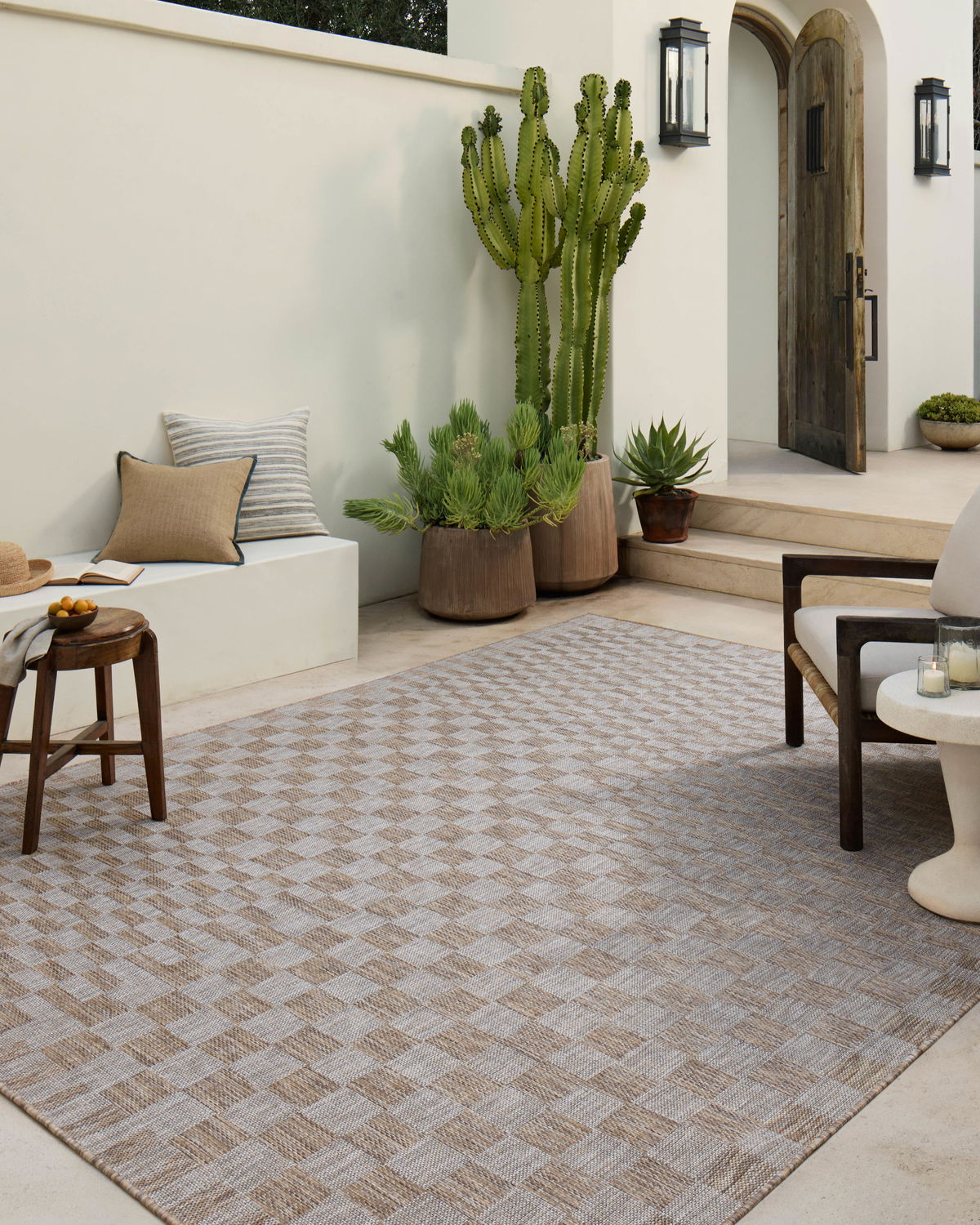 Amber Lewis x Loloi Topanga Rug, 1'6" length x 1'6" width View 2