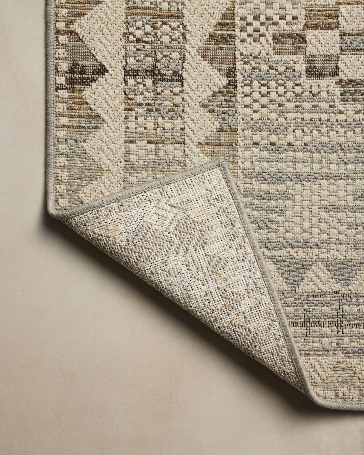 Loloi Saylor Rug, 1'6" length x 1'6" width View 6
