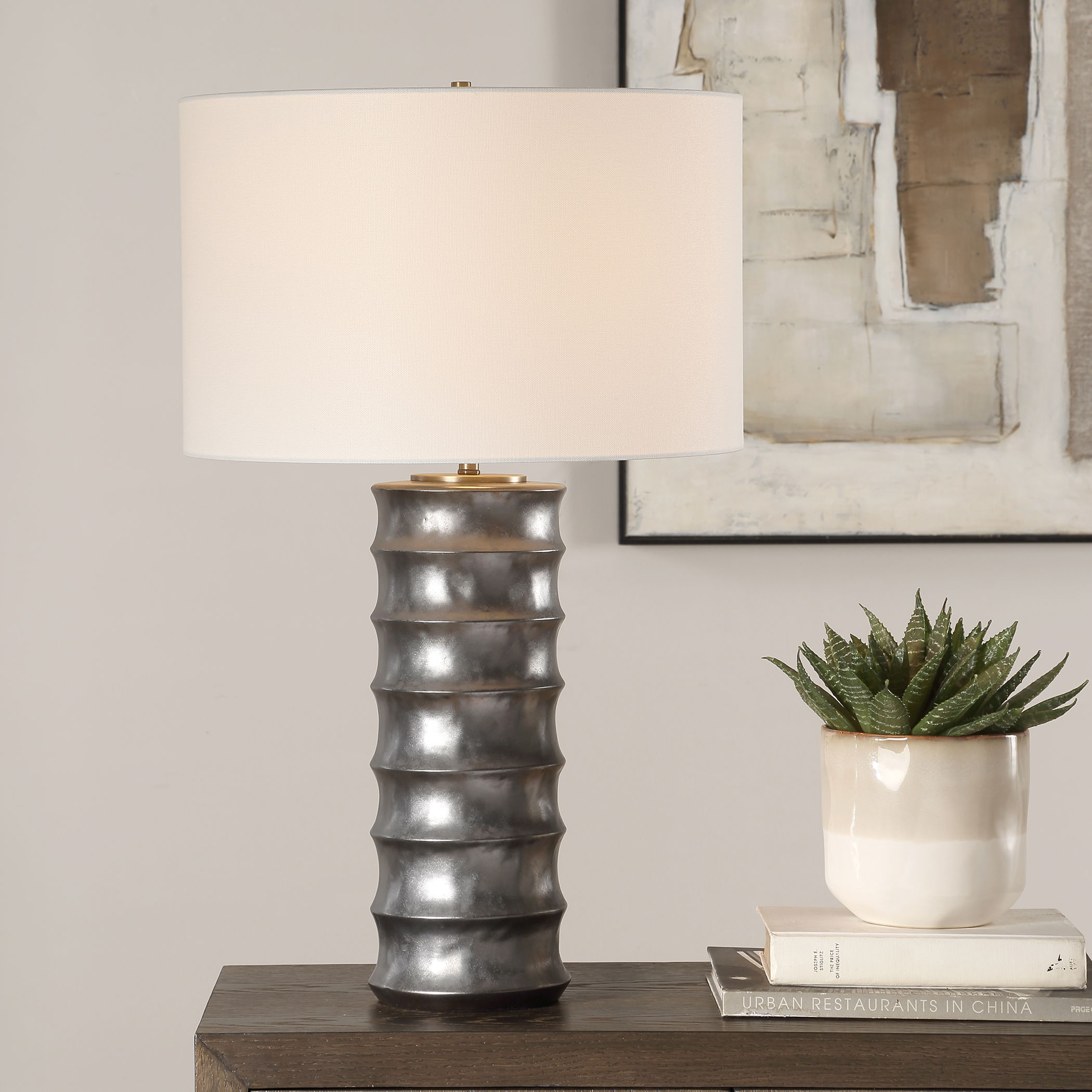 Corvair Scalloped Table Lamp large image 