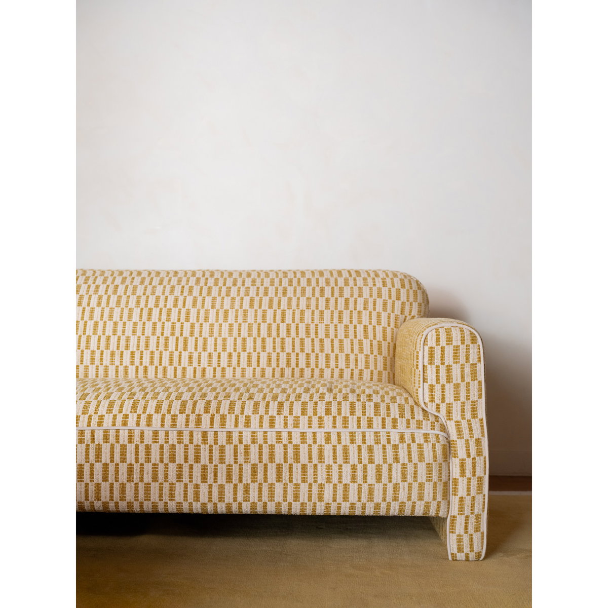 Leo Sofa Chartreuse, Sofas & Sectional by Moe's Home, 90" width x 29.5" height x 33.8" depth View 8