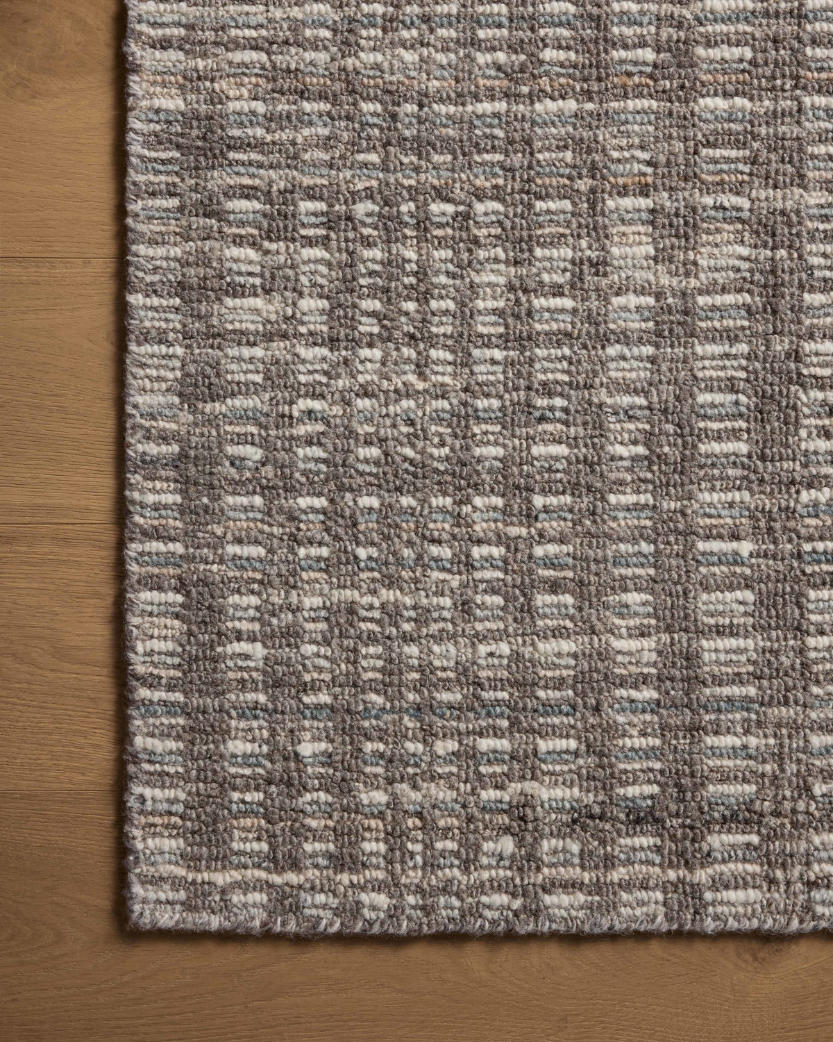 Loloi Sonya Rug, 2'6" length x 8'6" width View 3
