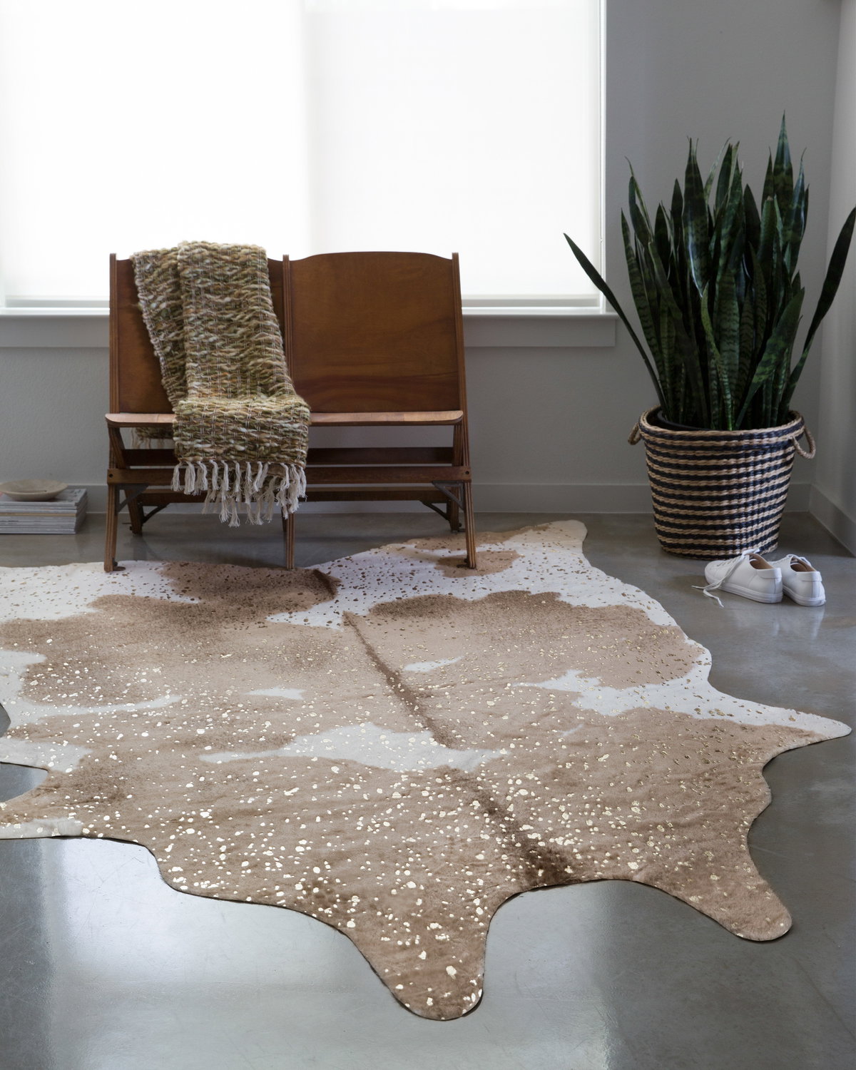 Loloi Bryce Rug, 3'10" length x 5' width View 2