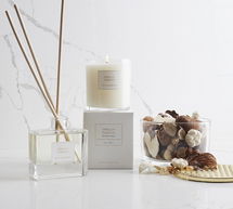 Online Designer Dining Room Signature Scented Gift Set, Vanilla & Tobacco, (Small Candle, Potpourri, Mini Diffuser)