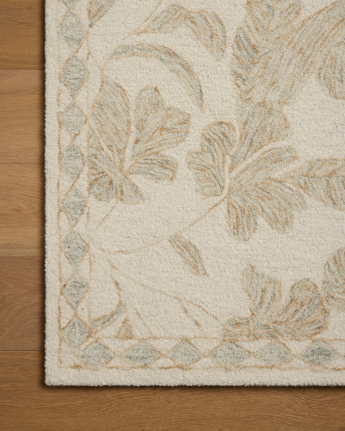 Loloi Lenore Rug, 1'6" length x 1'6" width View 5