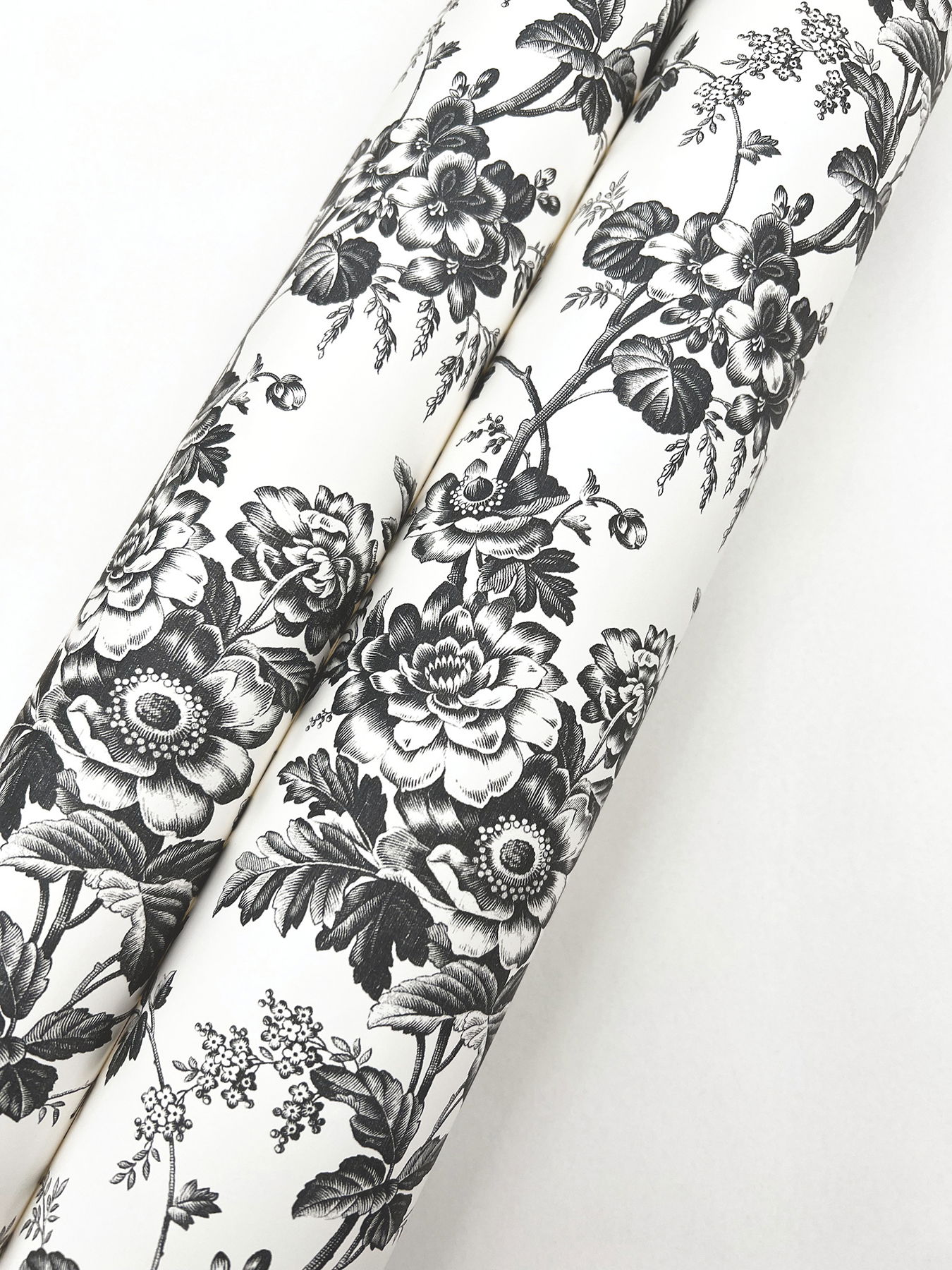 Anemone Toile Black Wallpaper large image 