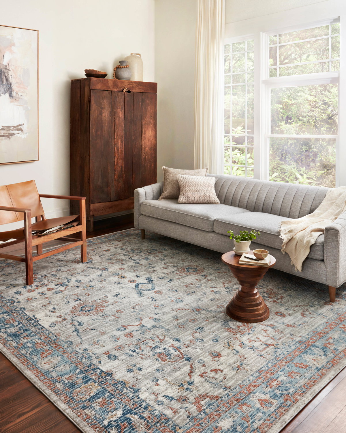 Loloi Bianca Rug, 2'8" length x 7'6" width View 2
