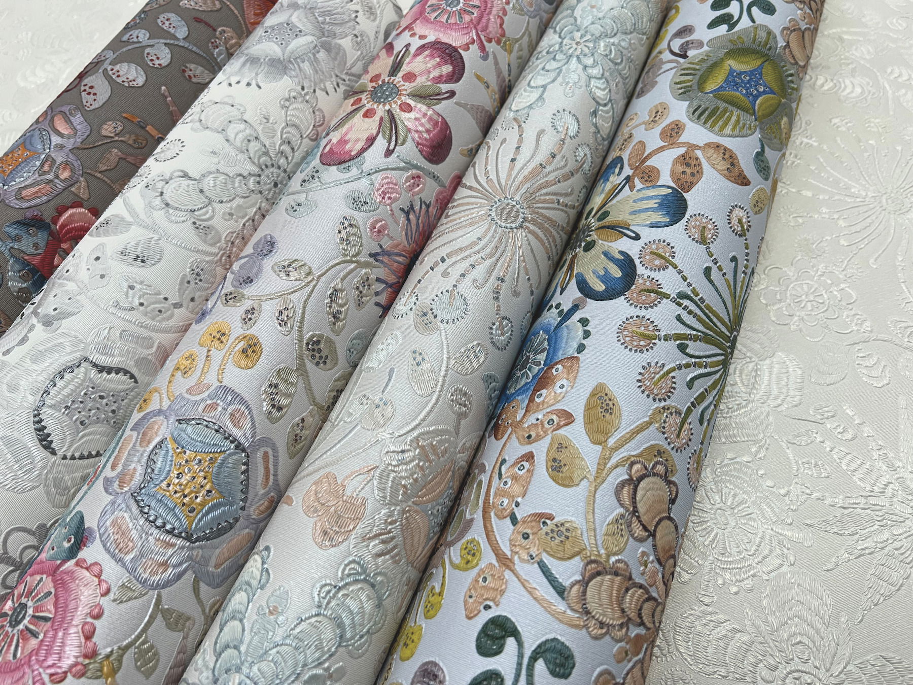 Magic Garden Grey Wallpaper large image 