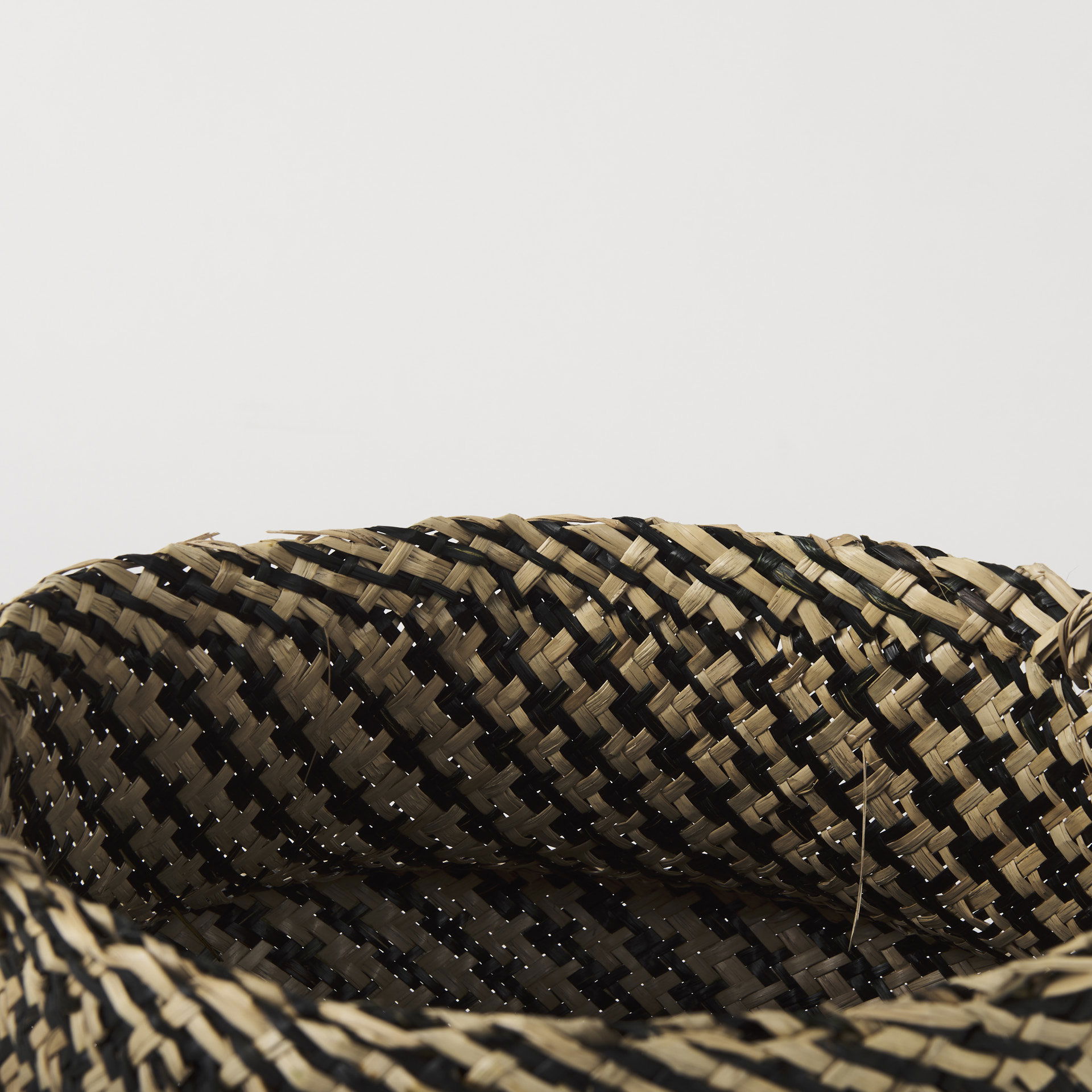 Gaia   Set of 3 Light and Dark Brown Cross Patterend Belly Seagrass Basket, Bins & Basket by Mercana, 17.72" length x 17.72" width x 20.47" height View 6