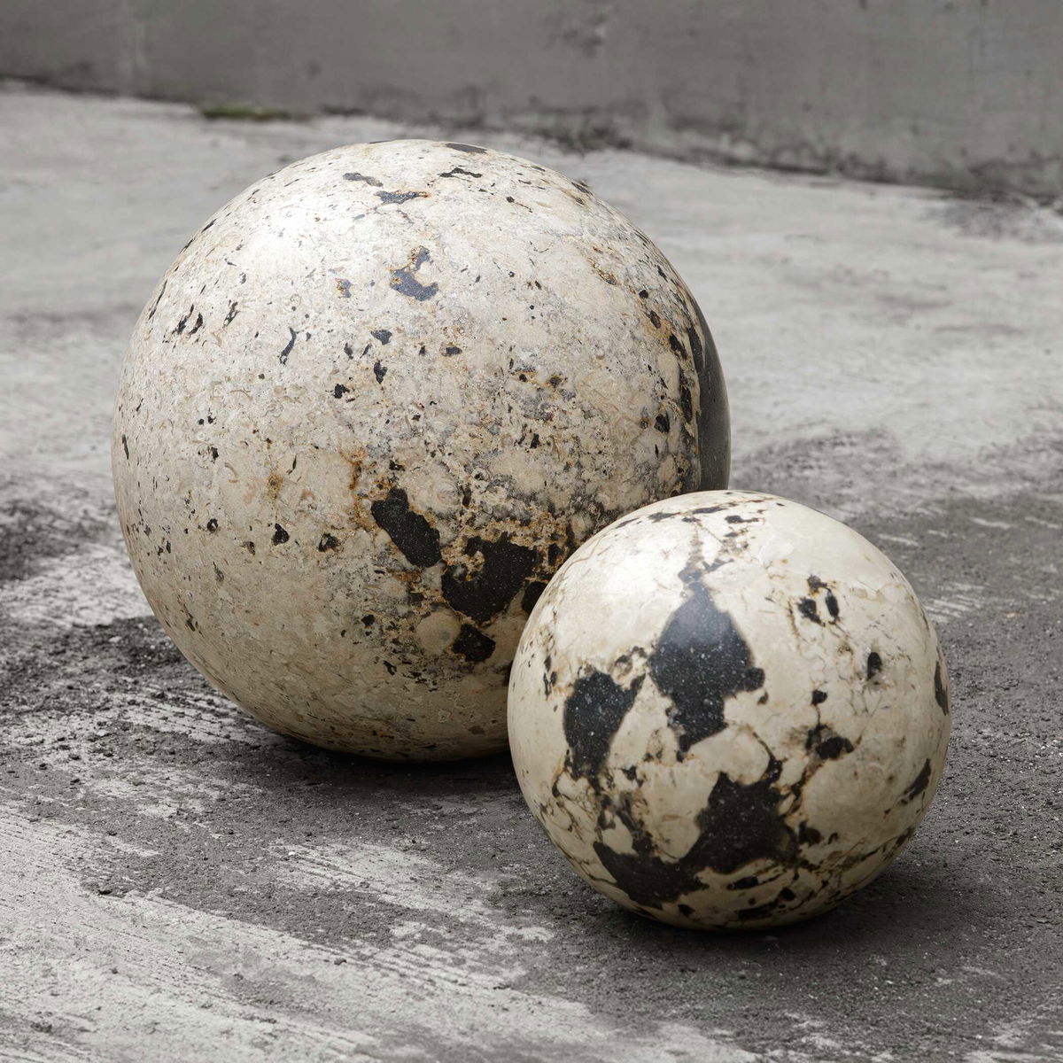 Nouveau Indoor-Outdoor Spheres Set/2, Tabletop Decor by Uttermost, 7.8" width x 7.5" height x 7.8" depth View 4