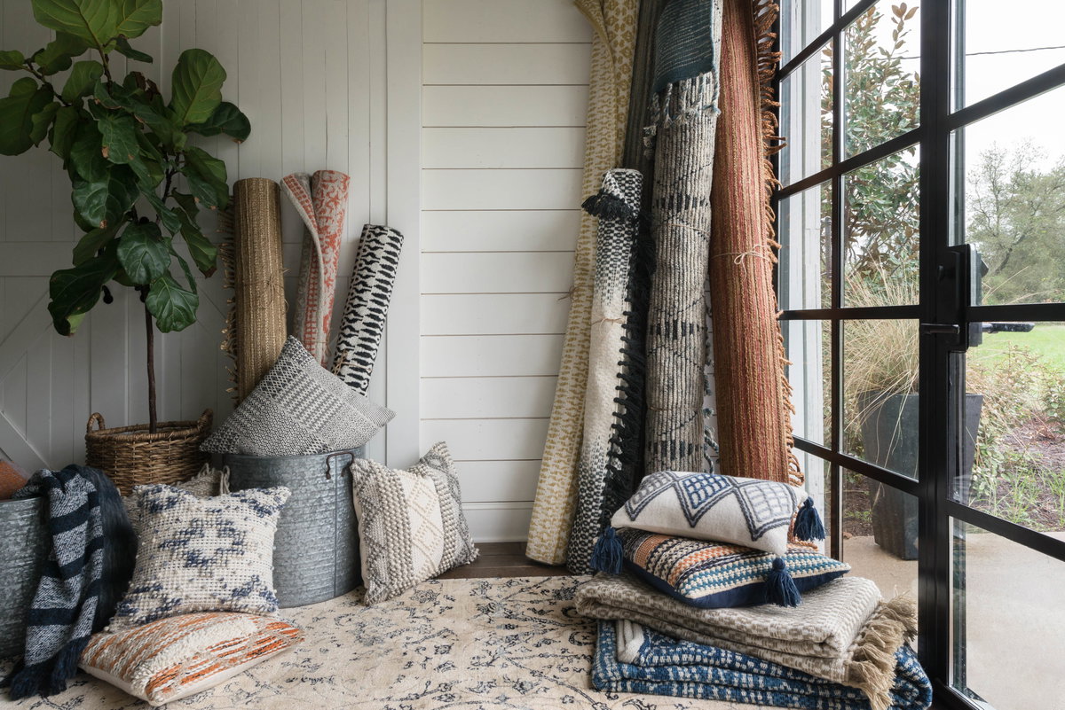 Magnolia Home by Joanna Gaines x Loloi Pillows Pillow, Decorative Pillow, 22" length x 22" width View 9